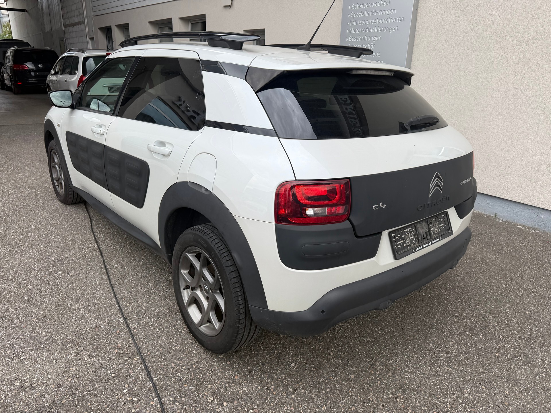 CITROEN C4 Cactus 1.2 e-THP Feel-image-4