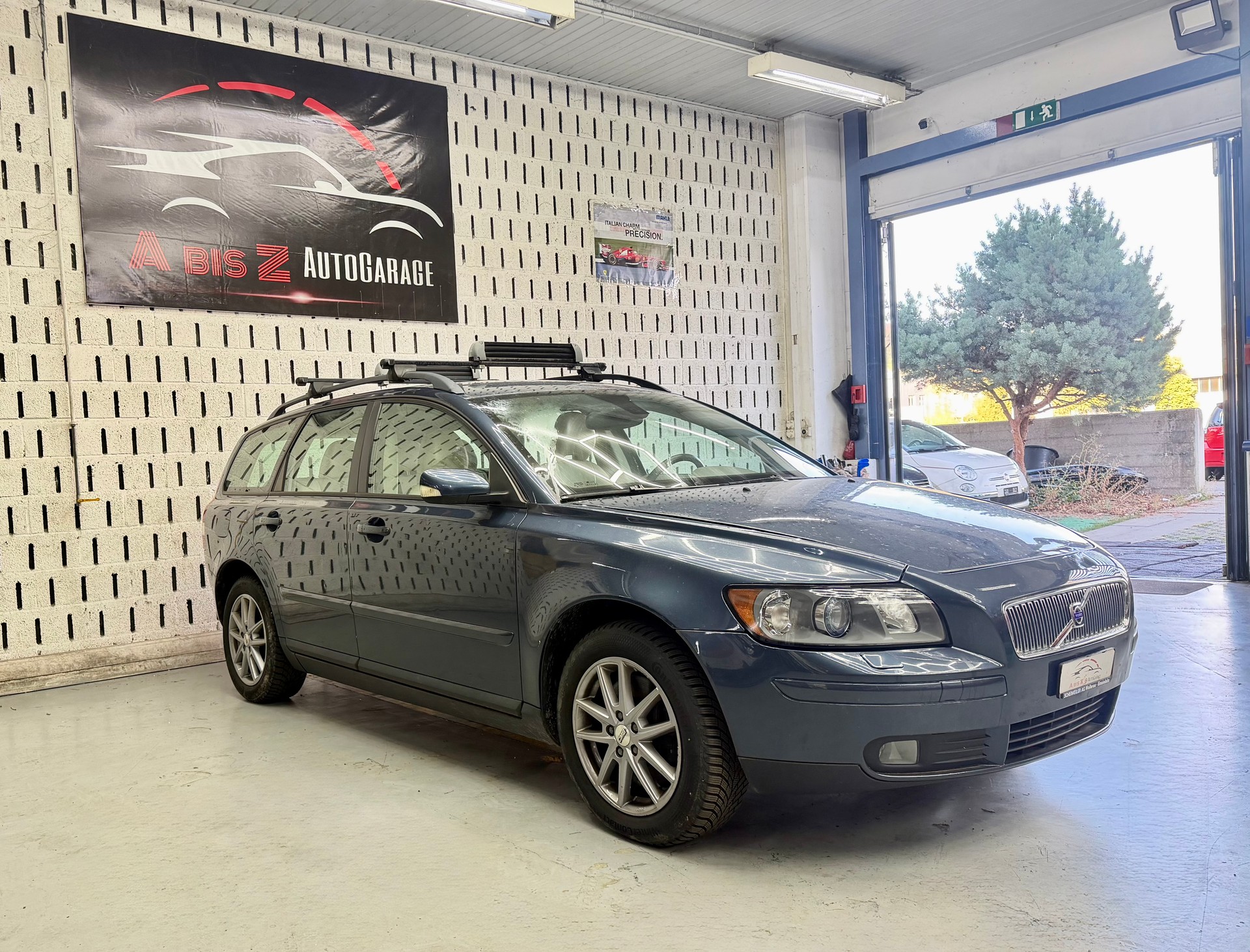 VOLVO V50 T5 AWD Summum-image-2