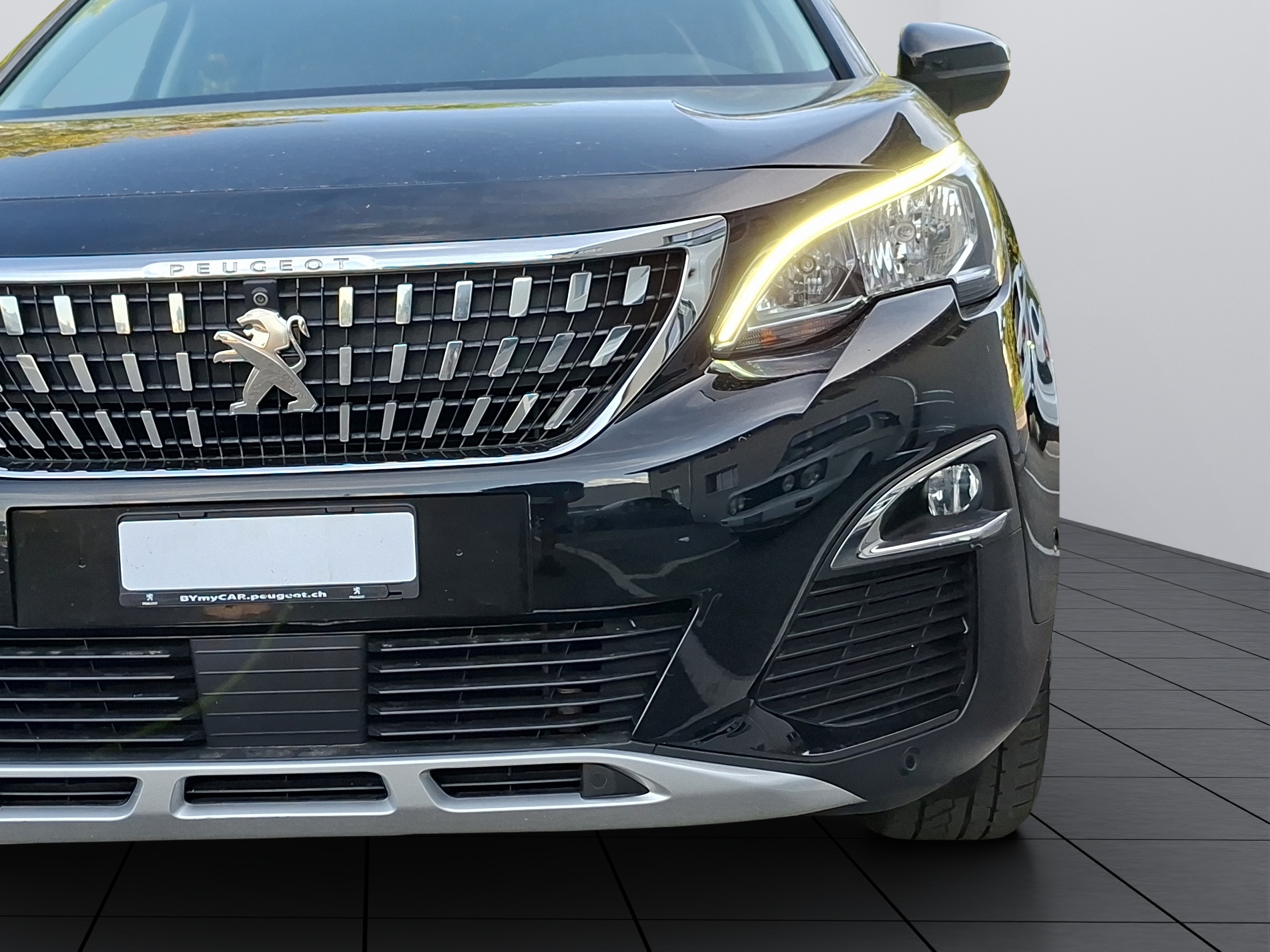 PEUGEOT 3008 1.2 PureTech Allure EAT-image-10