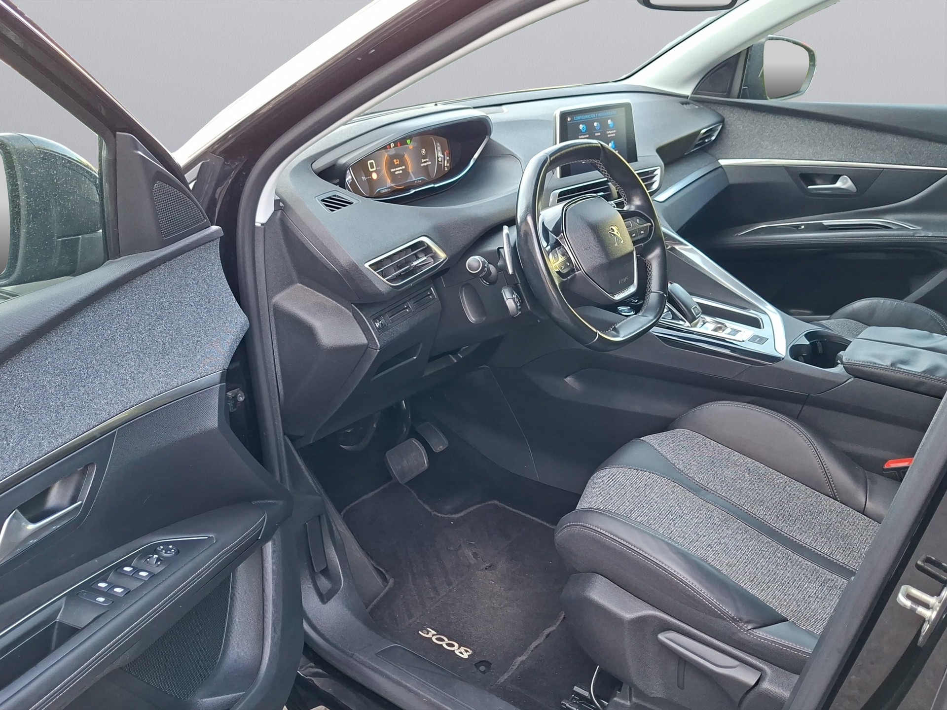 PEUGEOT 3008 1.2 PureTech Allure EAT-image-12