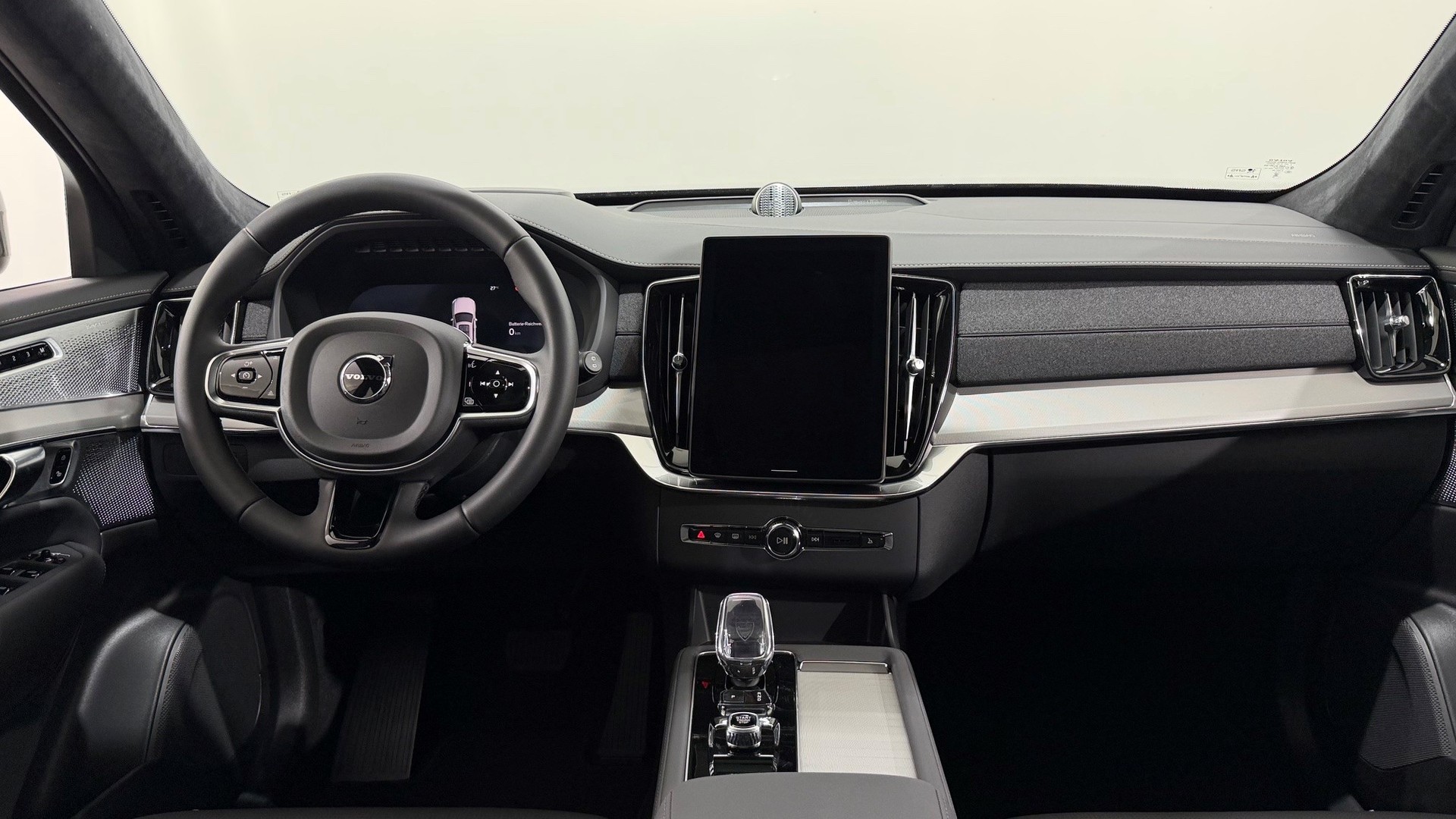 VOLVO XC90 2.0 T8 TE Black Edition e-image-4