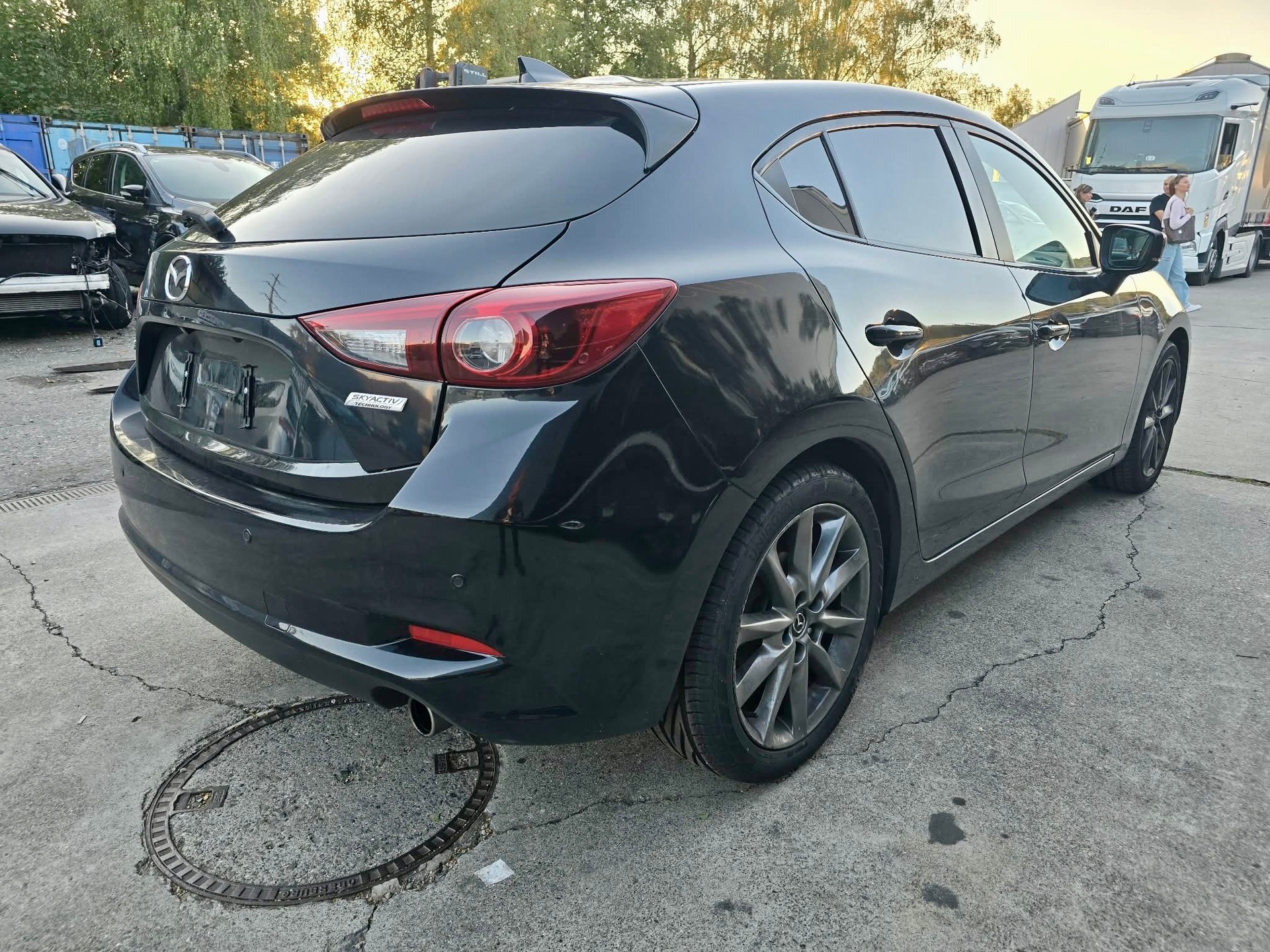 MAZDA 3 SKYACTIV-G 120 Ambition Plus Automat-image-3
