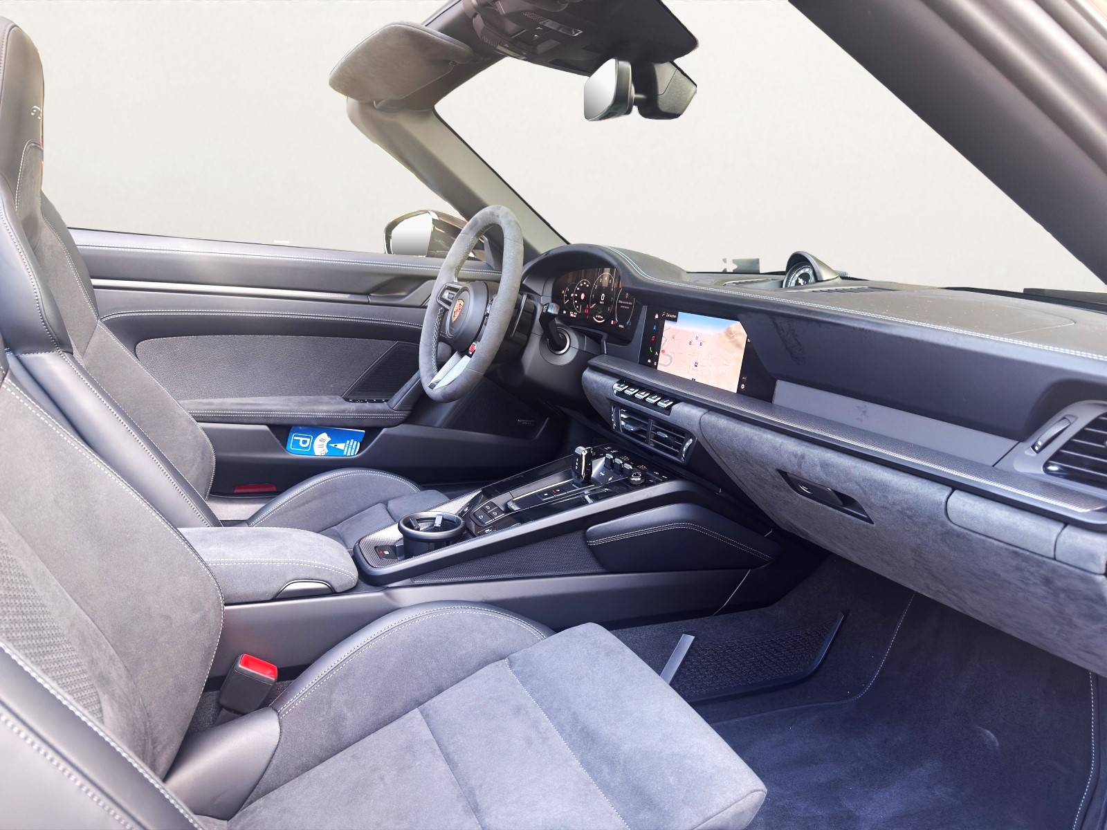 PORSCHE 911 Cabriolet 3.6 Carrera 4 GTS PDK-image-9