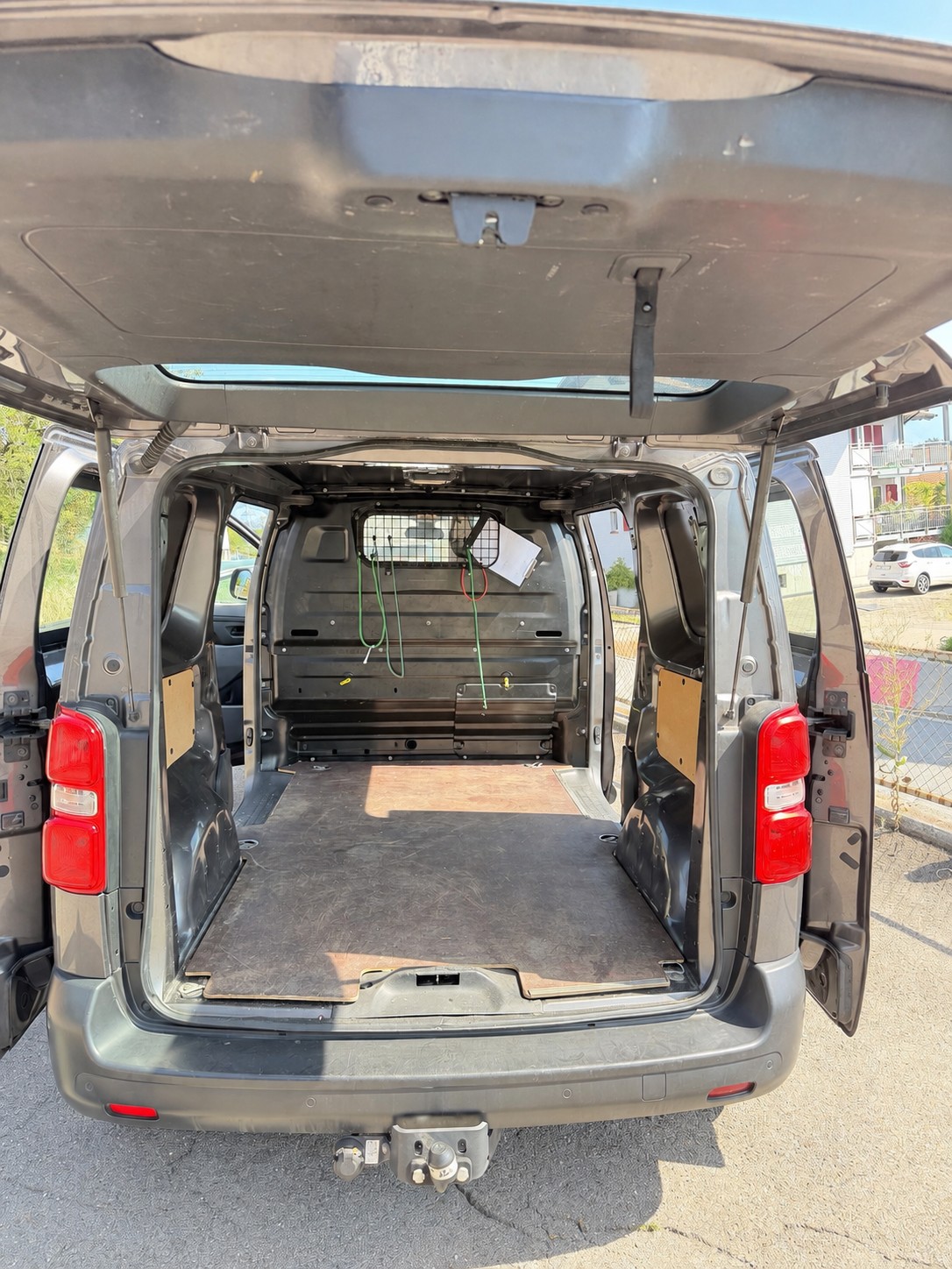 TOYOTA PROACE-image-4