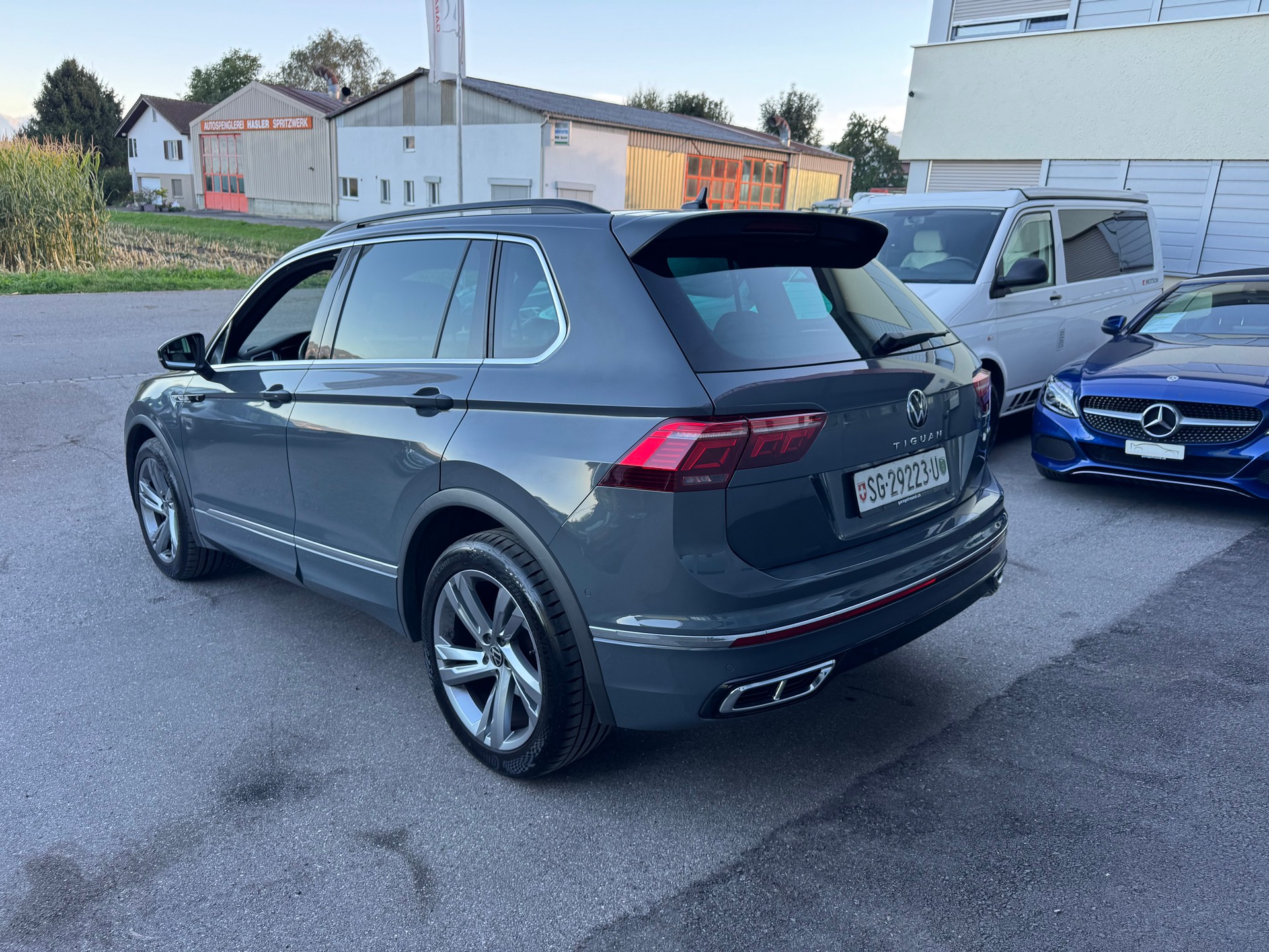 VW Tiguan 2.0TSI R-Line 4Motion DSG-image-9