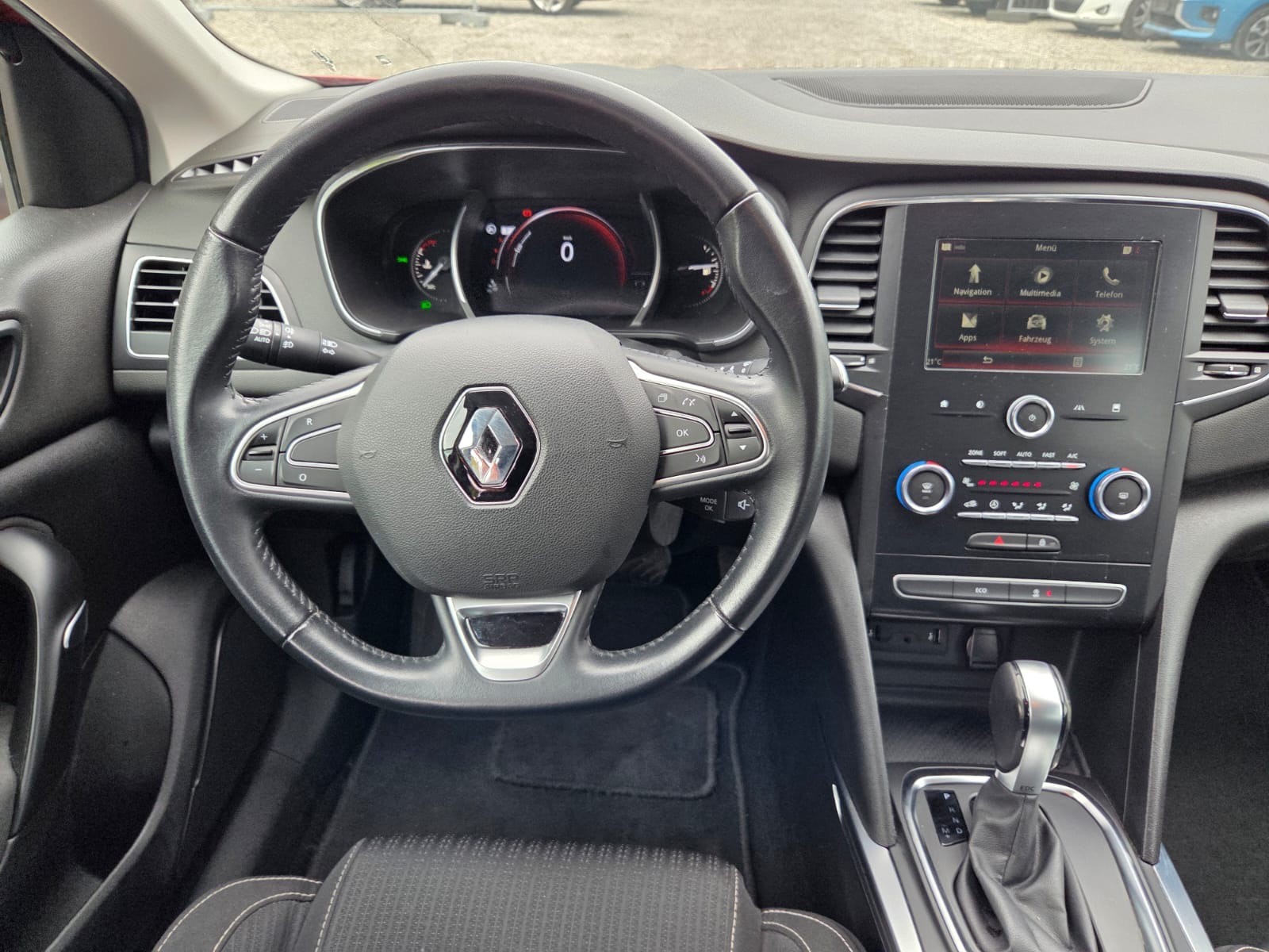RENAULT Mégane Grandtour 1.5 dCi Business EDC-image-9