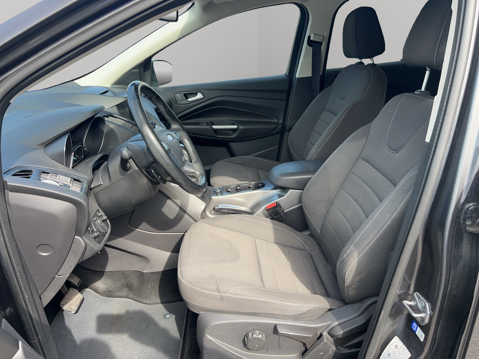 FORD Kuga 2.0 TDCi Titanium 4WD PowerShift-image-8