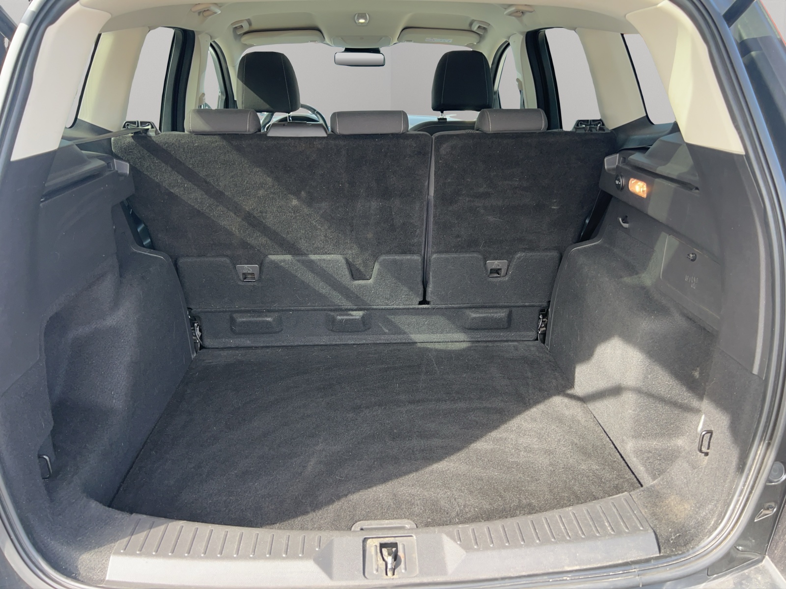 FORD Kuga 2.0 TDCi Titanium 4WD PowerShift-image-14