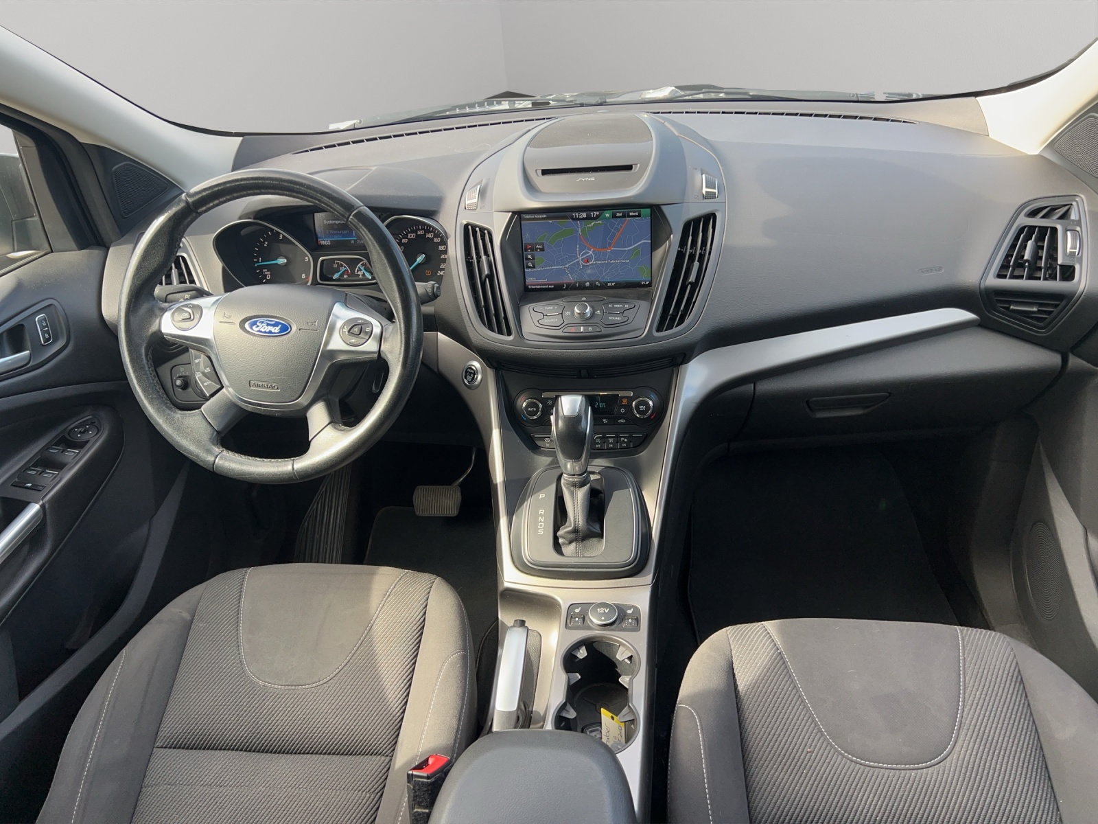 FORD Kuga 2.0 TDCi Titanium 4WD PowerShift-image-11