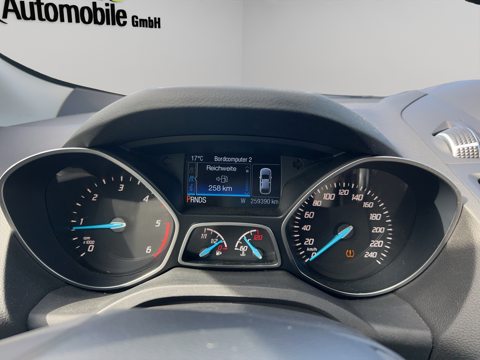 FORD Kuga 2.0 TDCi Titanium 4WD PowerShift-image-18