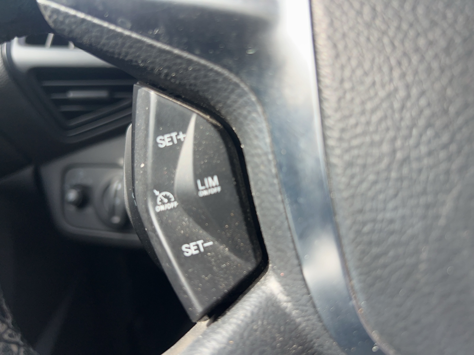FORD Kuga 2.0 TDCi Titanium 4WD PowerShift-image-15