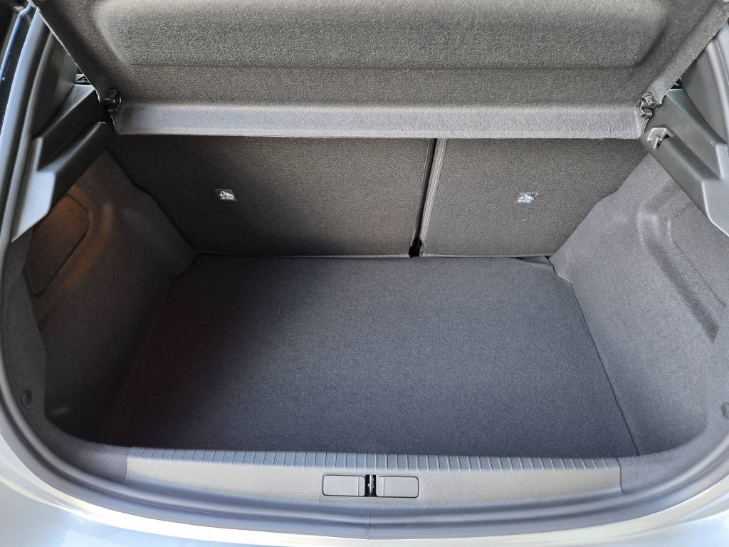 OPEL Corsa 1.2 T Hybrid 110cv Viva-image-10