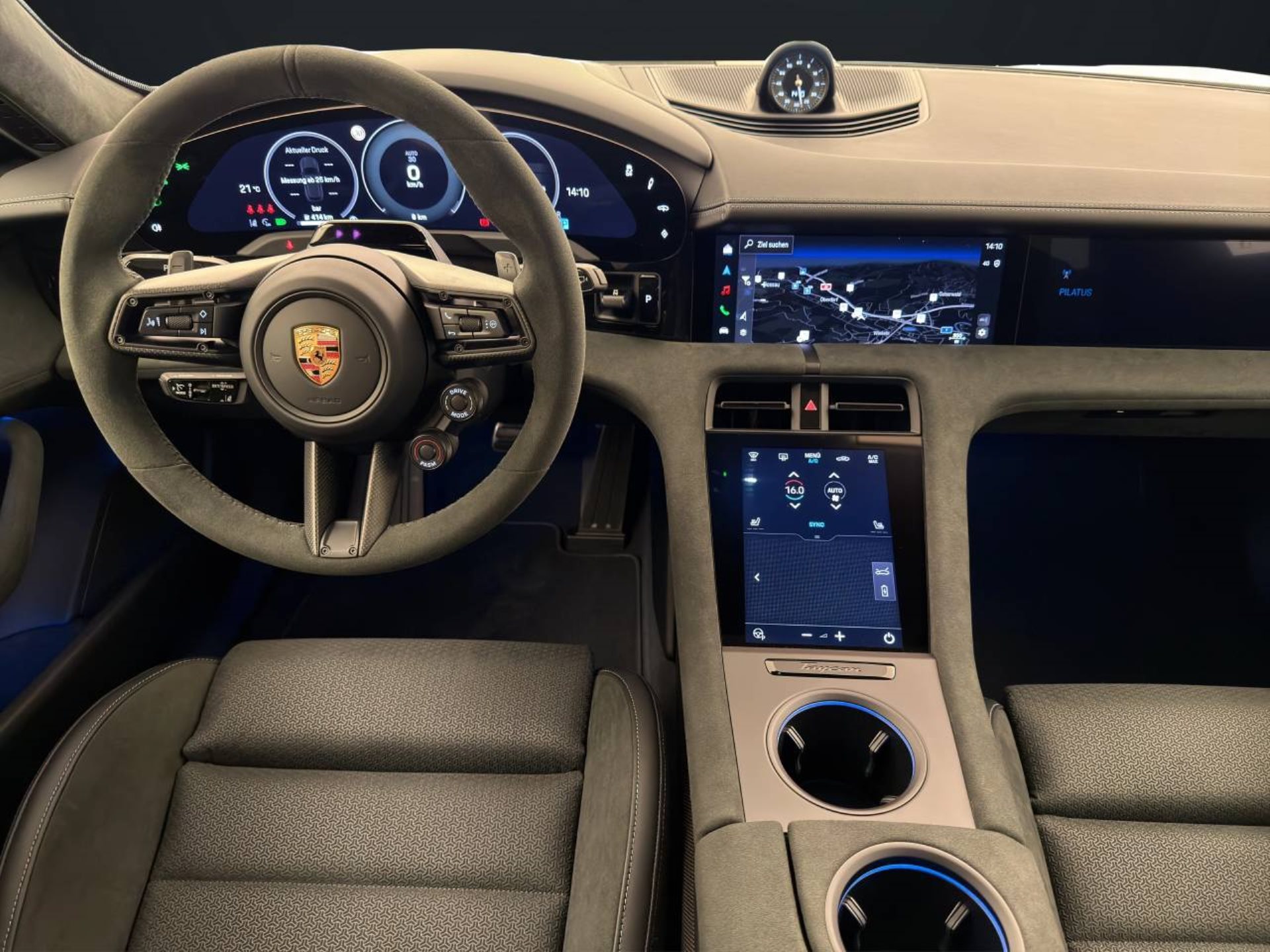 PORSCHE Taycan GTS Sport Turismo-image-16