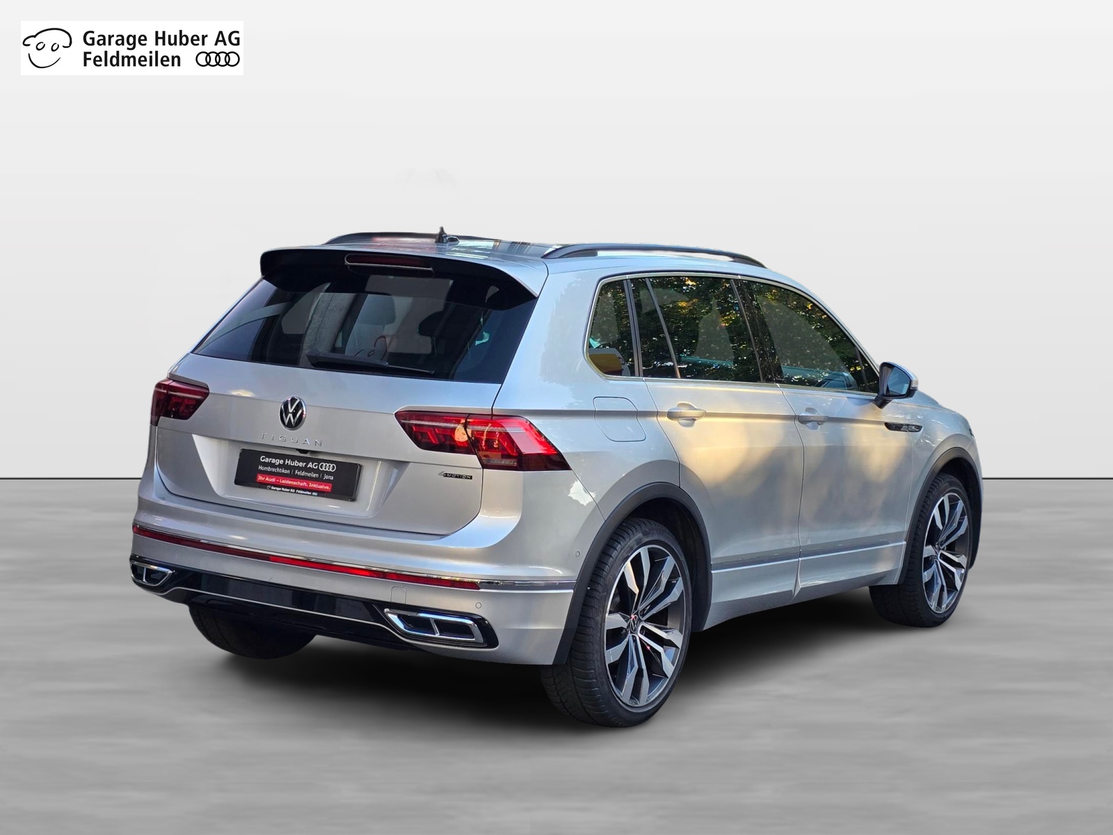 VW Tiguan 2.0TSI R-Line 4Motion DSG-showroom-element-2