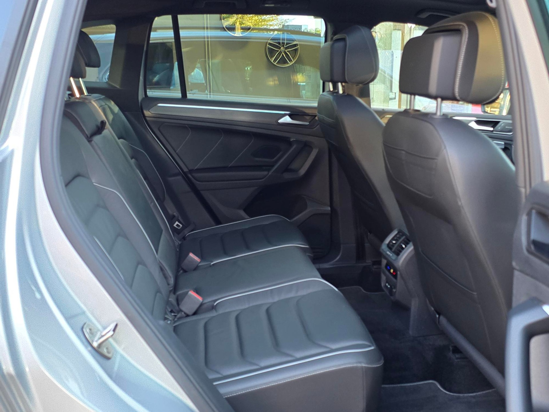 VW Tiguan 2.0TSI R-Line 4Motion DSG-image-10