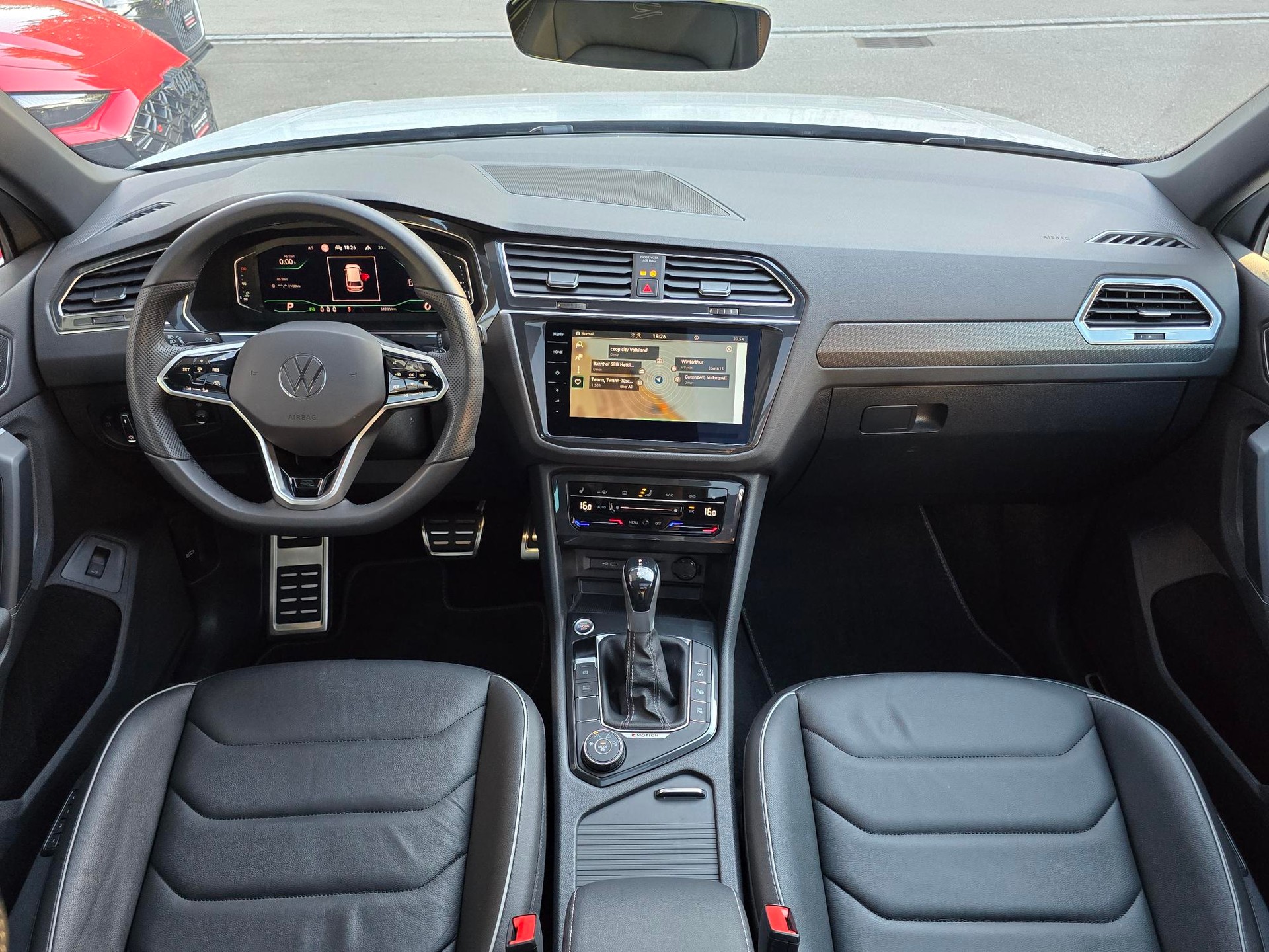 VW Tiguan 2.0TSI R-Line 4Motion DSG-image-5