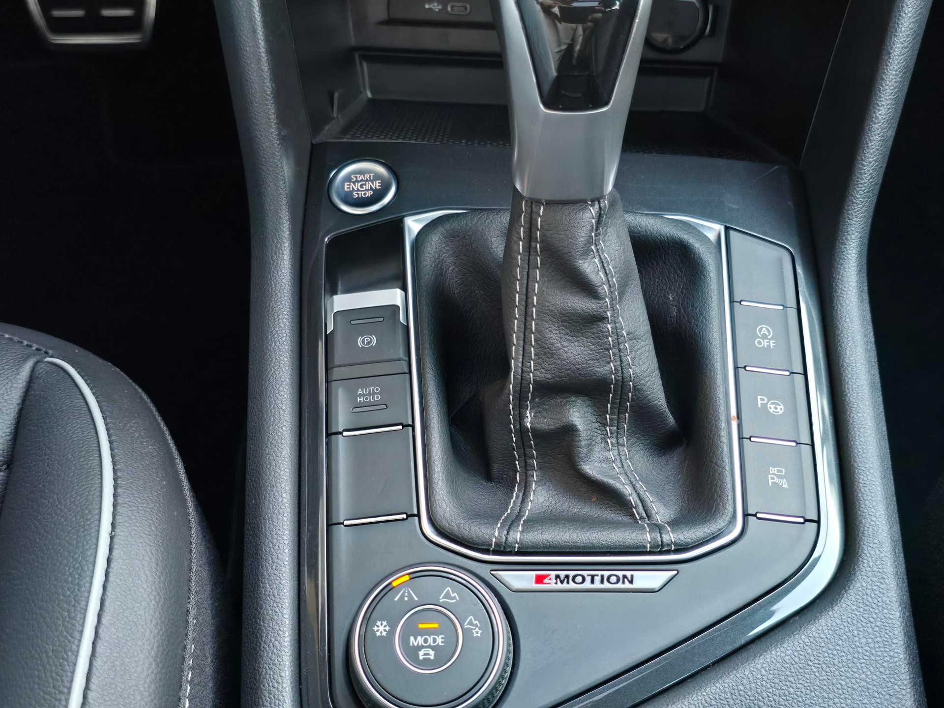 VW Tiguan 2.0TSI R-Line 4Motion DSG-image-15