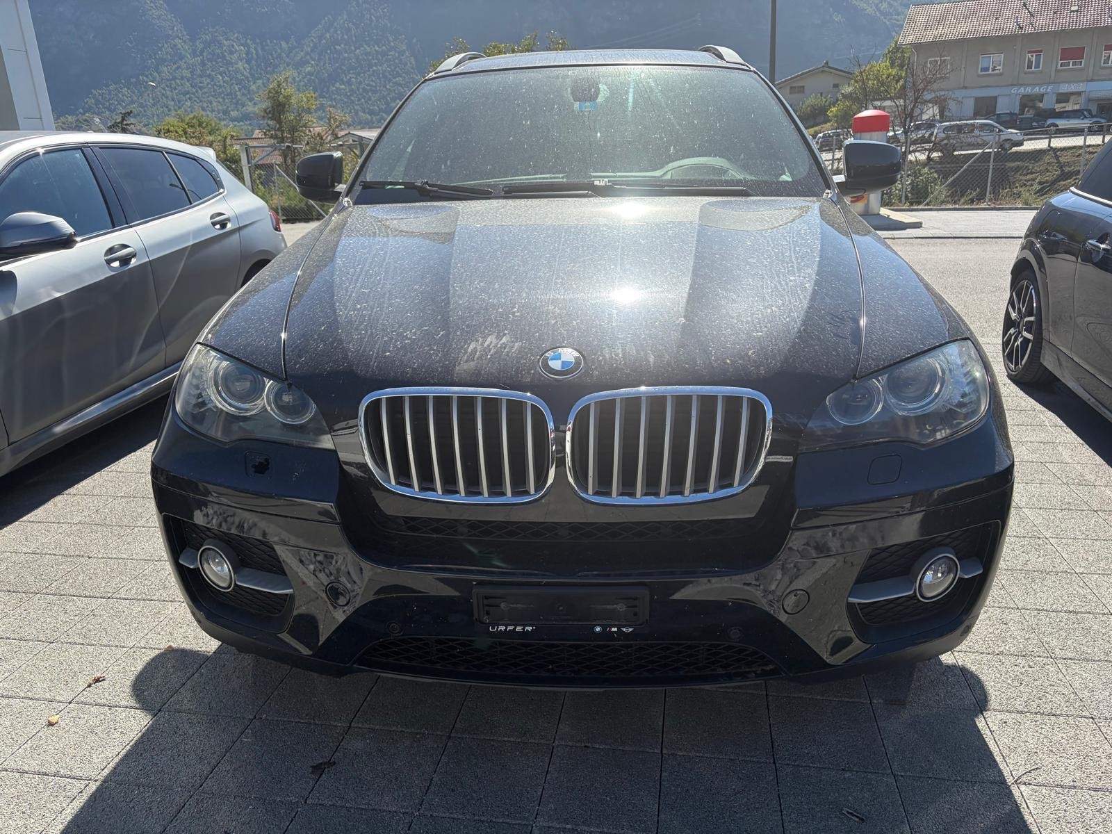 Car photo