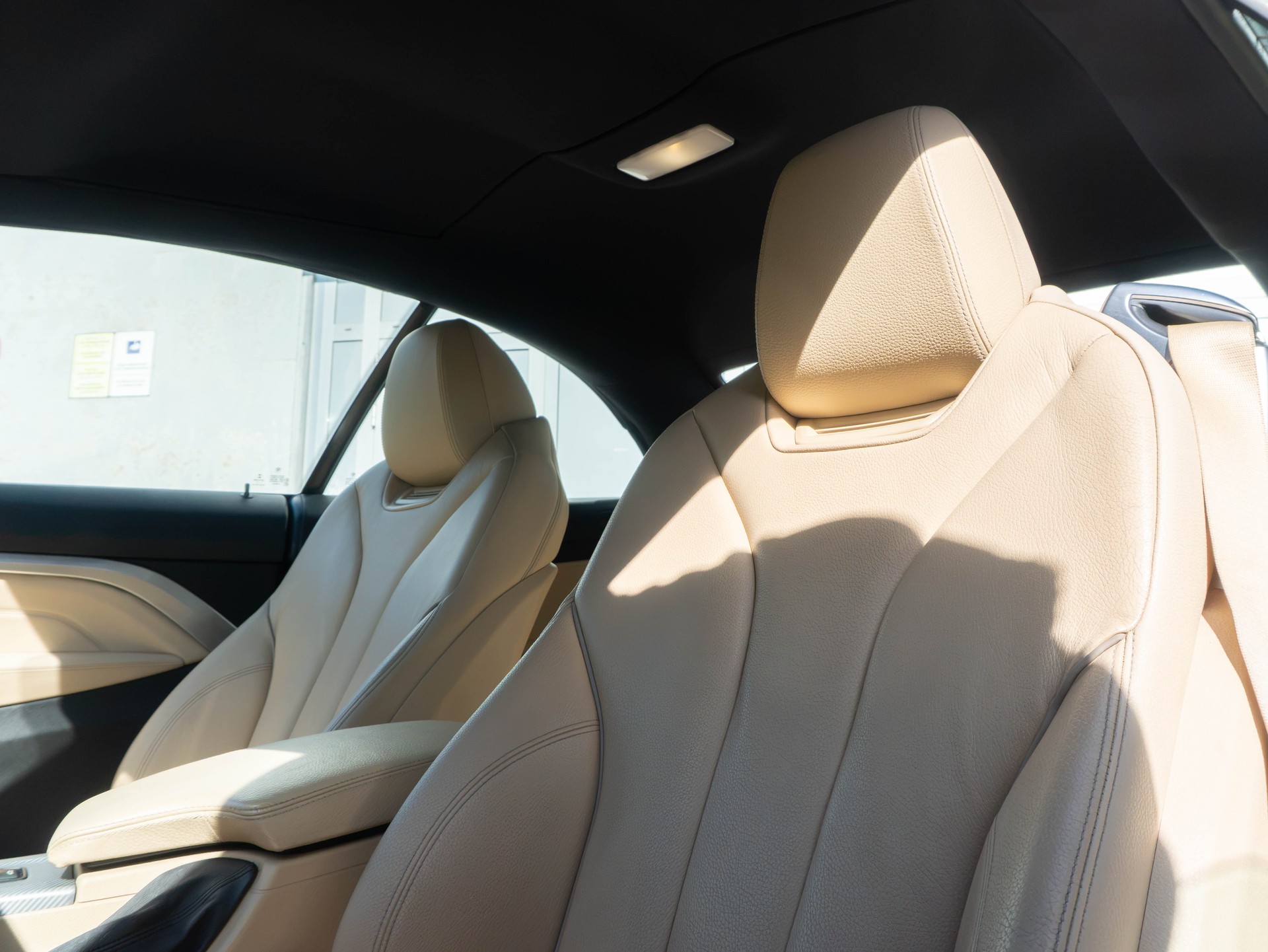 BMW 440i Cabriolet xDrive M Sport Steptronic-image-10