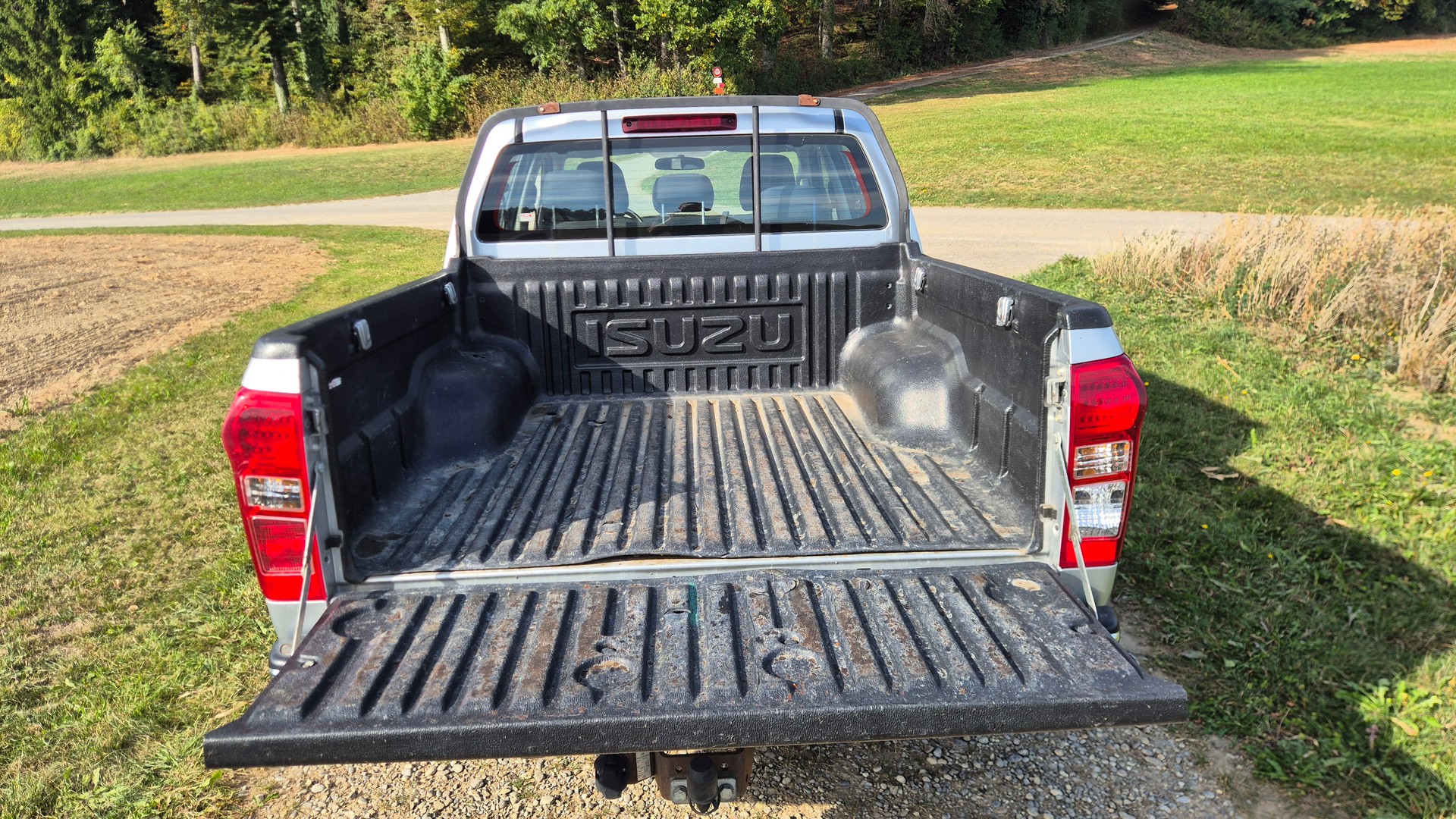 ISUZU D-MAX 2.5 Crew Cab Solar 4x4-image-4