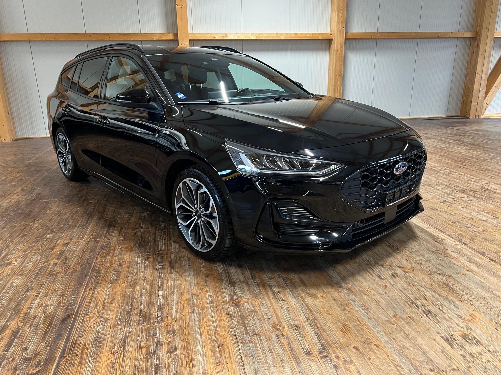FORD Focus 1.0 MHEV ST-Line X Automat-image-2