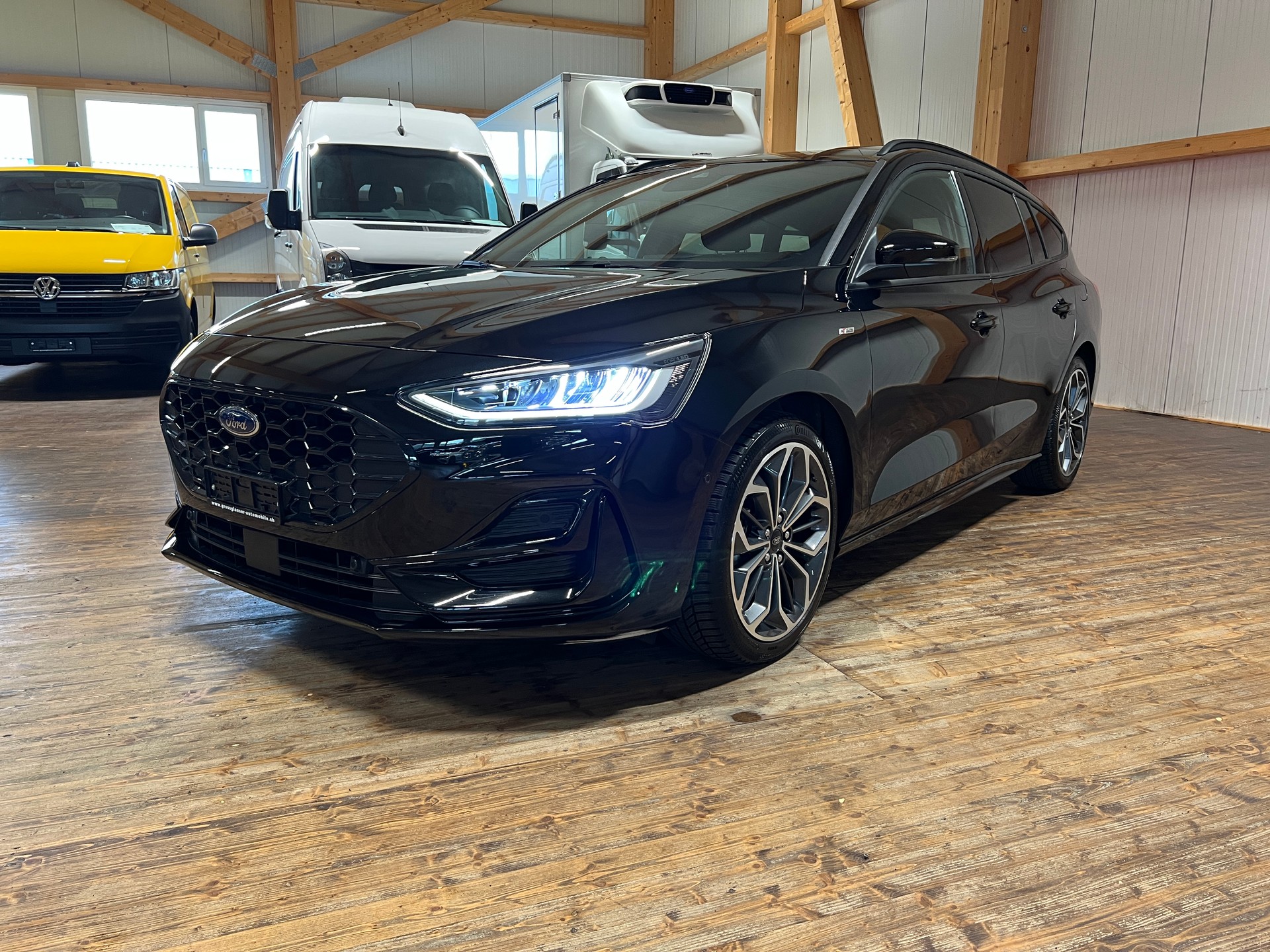 FORD Focus 1.0 MHEV ST-Line X Automat-image-0