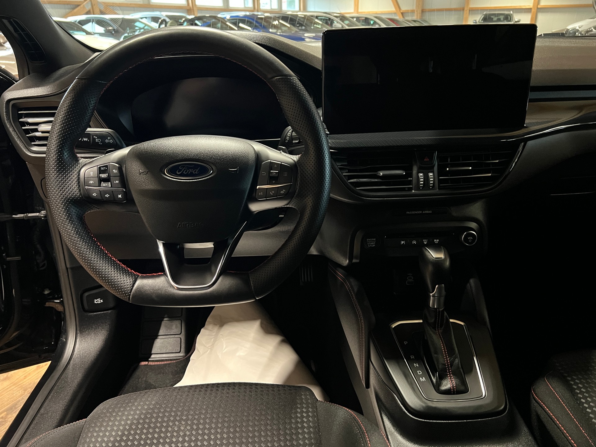 FORD Focus 1.0 MHEV ST-Line X Automat-image-9