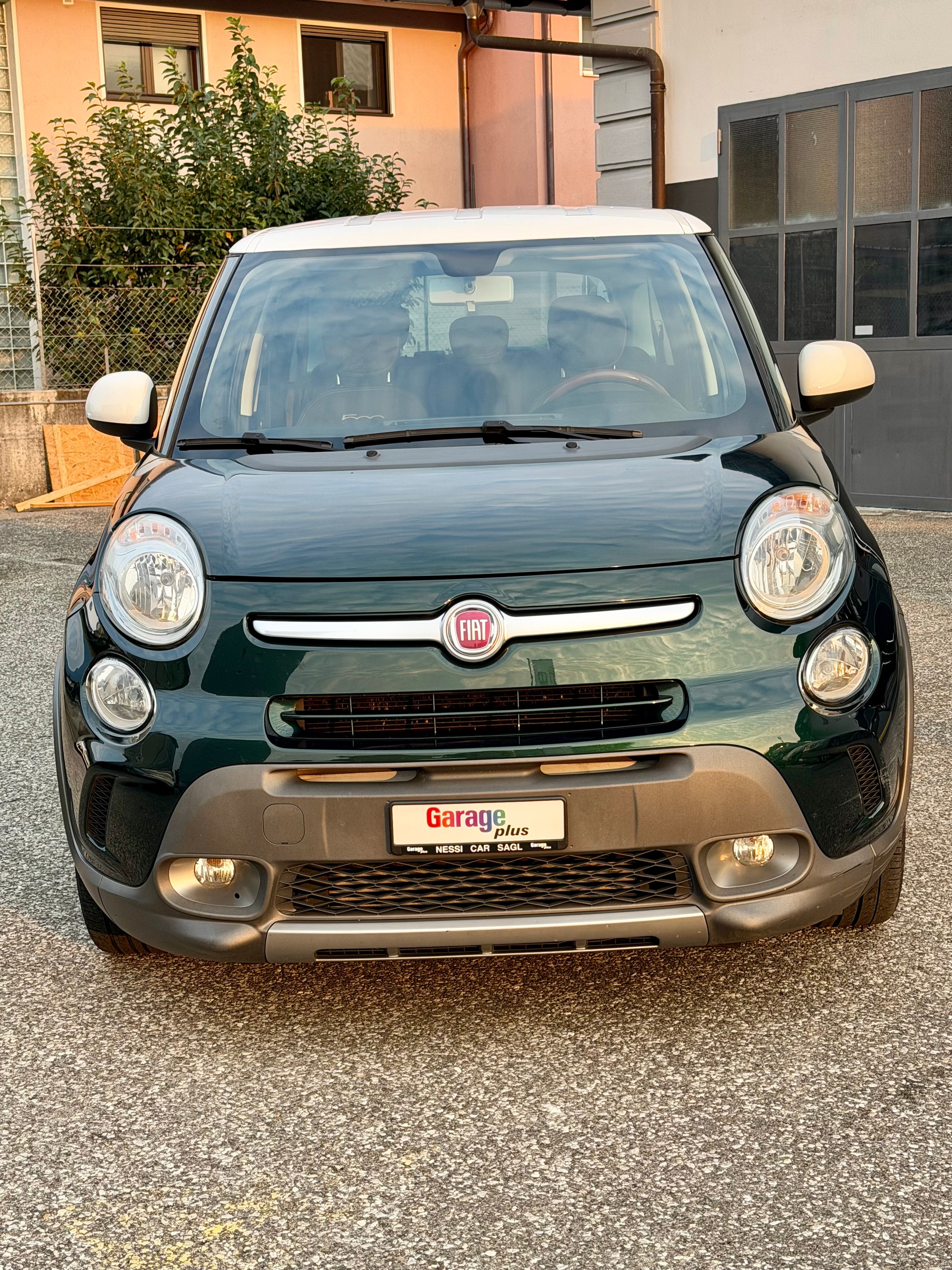 FIAT 500L 0.9 Twinair Turbo Trekking-image-1