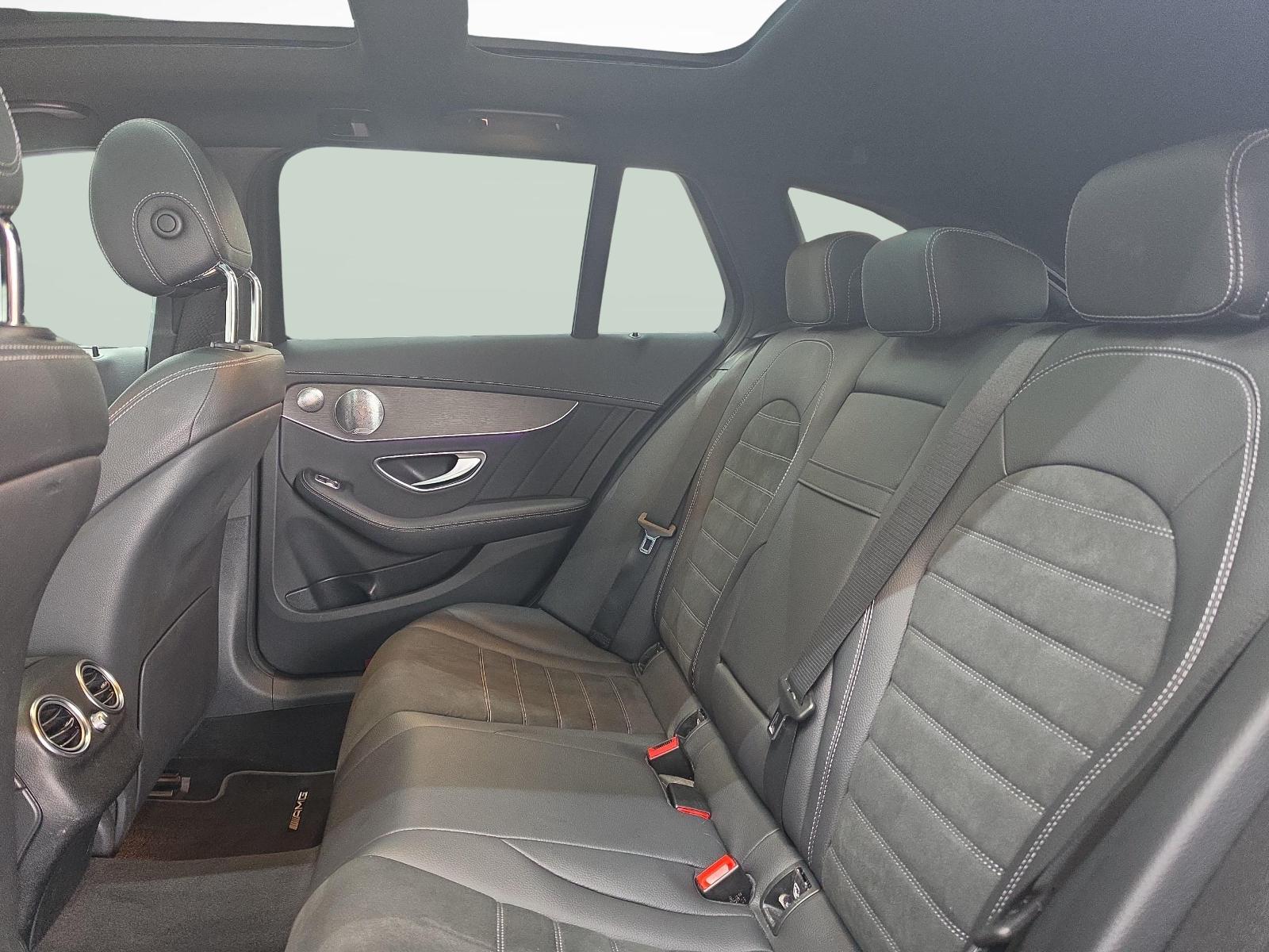 MERCEDES-BENZ C 200 4MATIC T-Modell Swiss Star AMG Line-image-12
