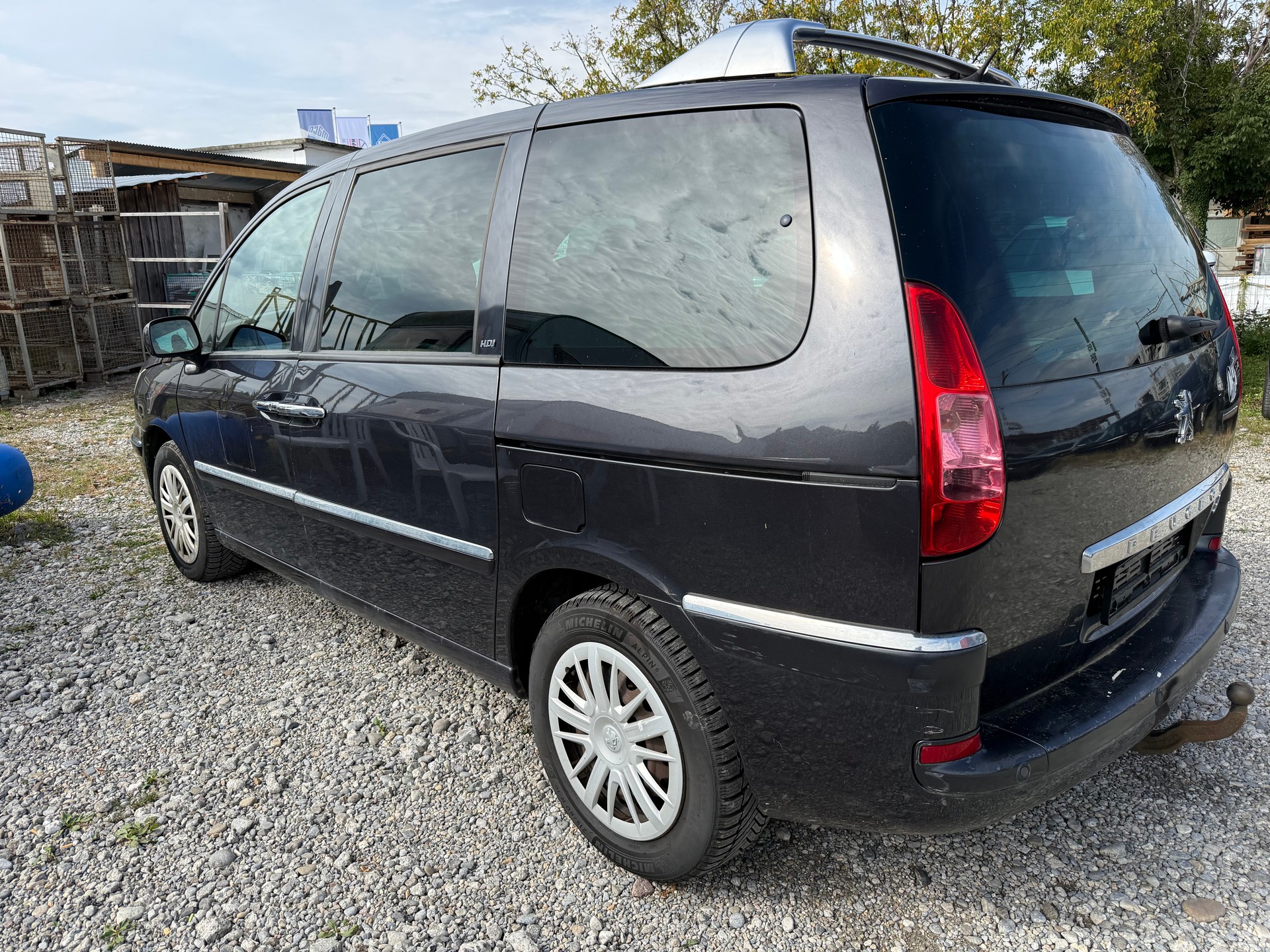 PEUGEOT 807 2.2 16V HDi Black & Silver-image-3
