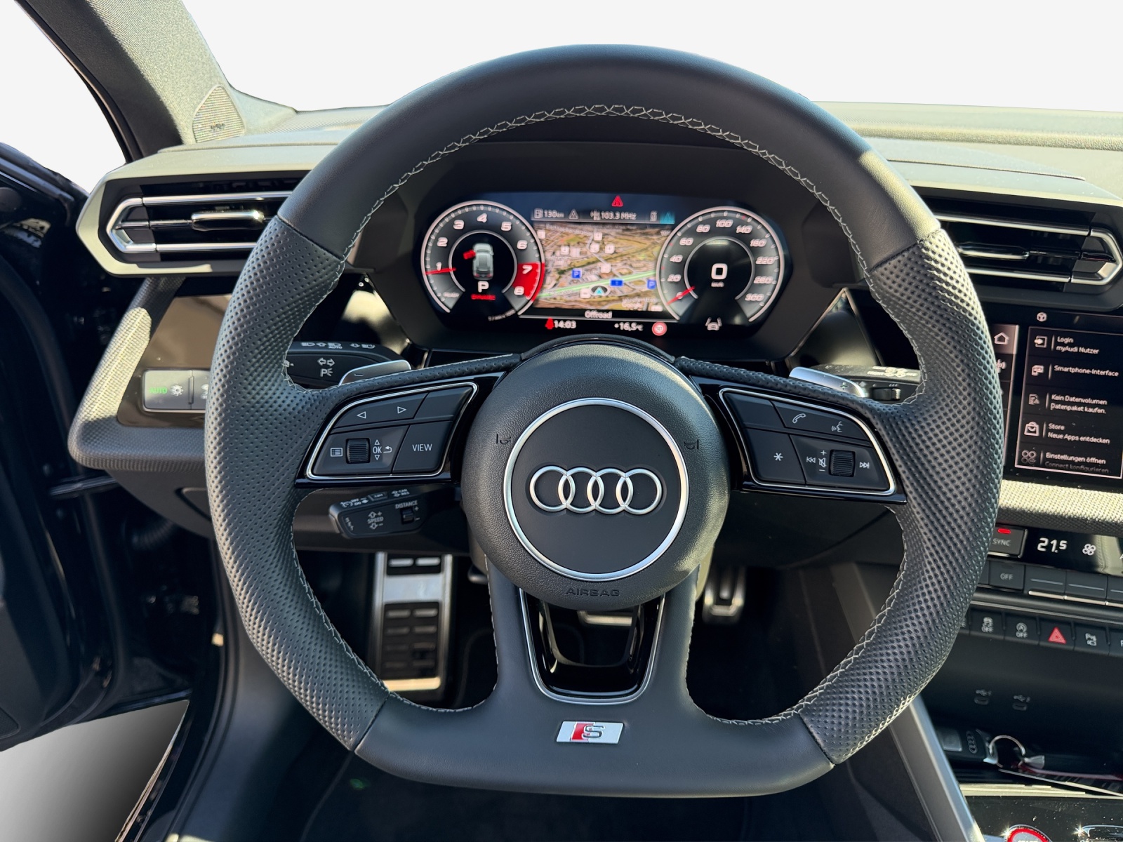 AUDI S3 Sportback TFSI quattro S-tronic-image-9