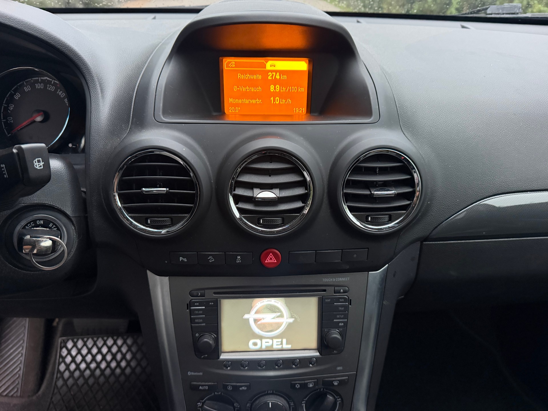 OPEL Antara 2.2 CDTi Enjoy 4WD Automatic-image-13