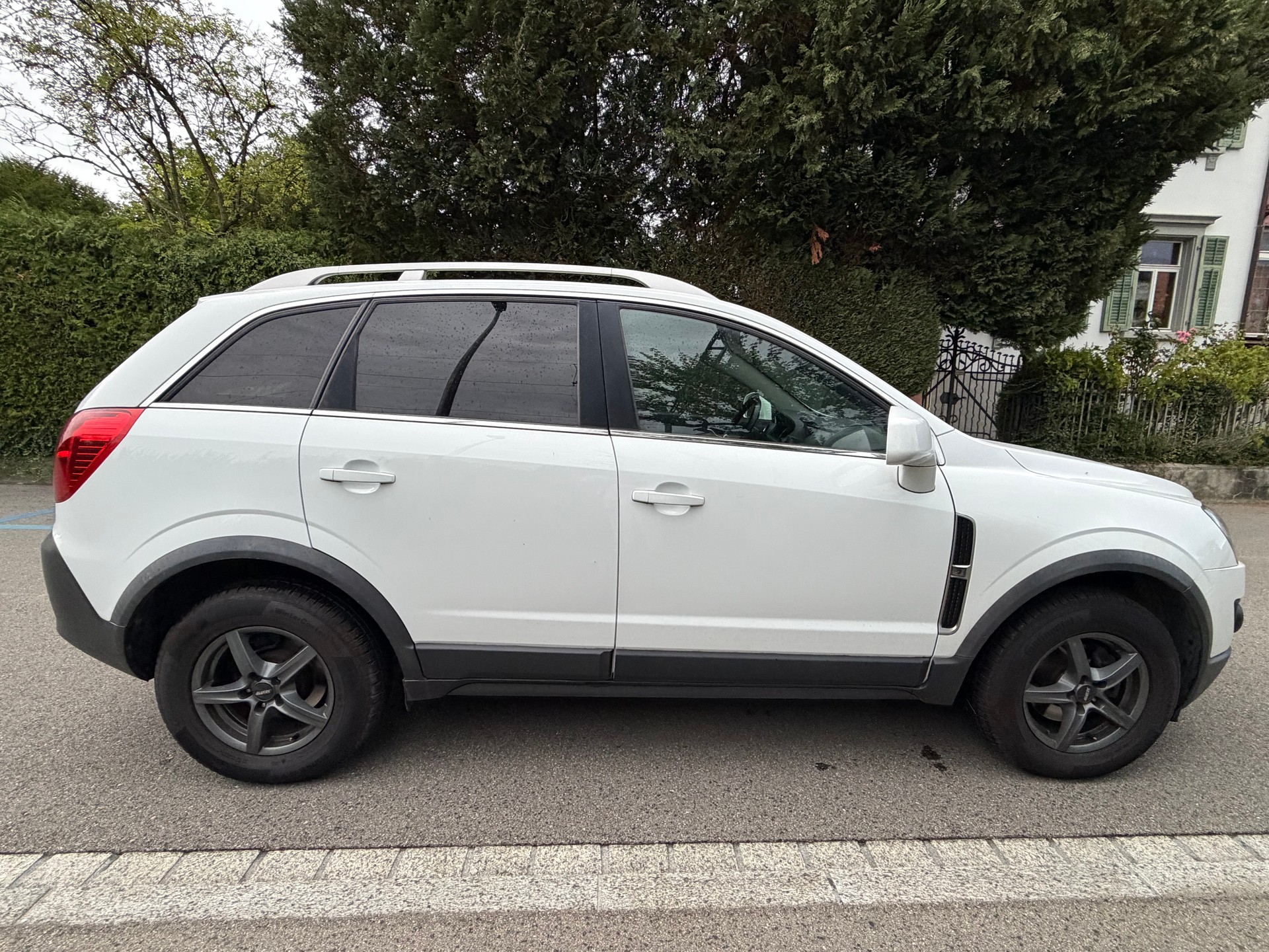 OPEL Antara 2.2 CDTi Enjoy 4WD Automatic-image-1