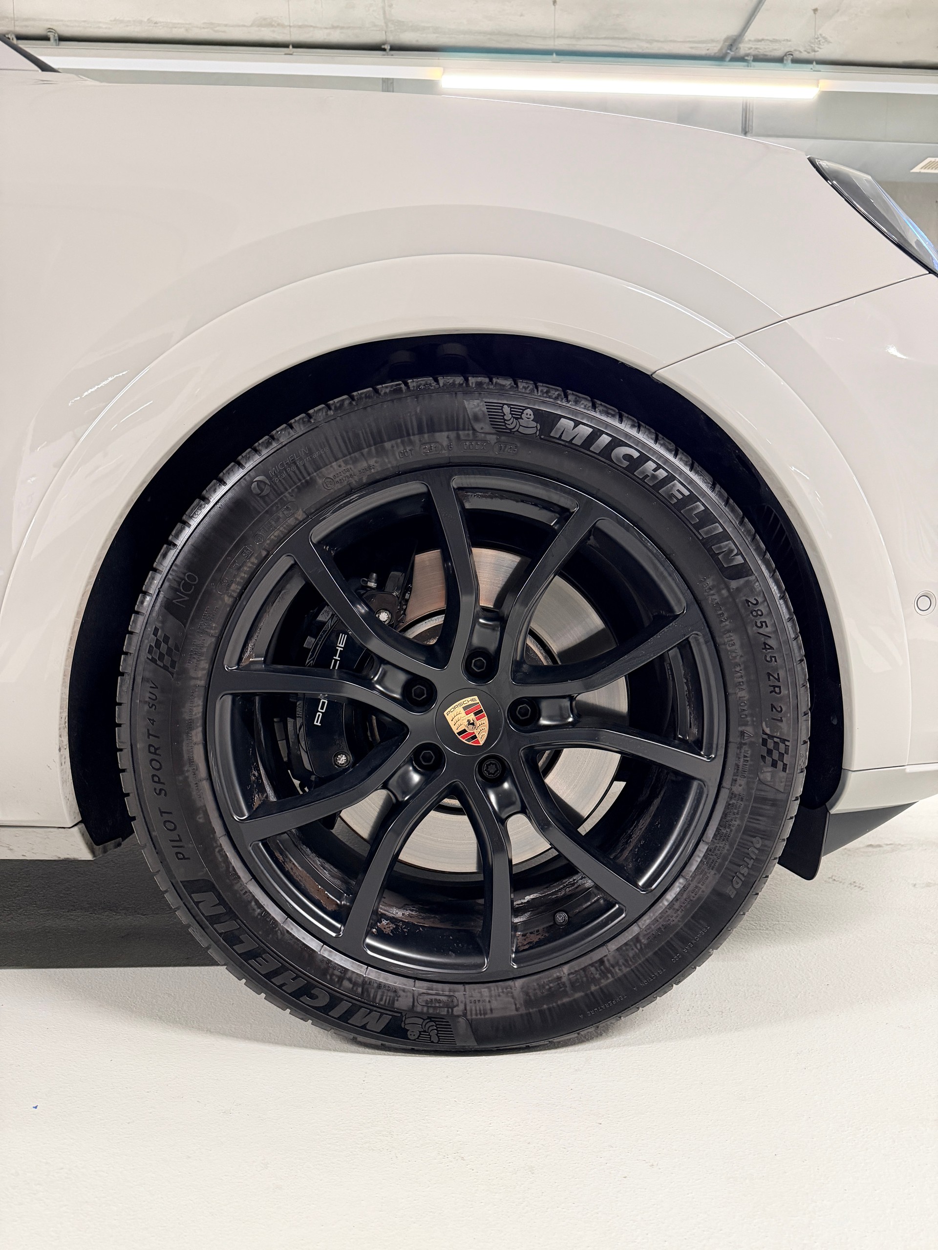 PORSCHE Cayenne Coupé GTS Tiptronic-image-27