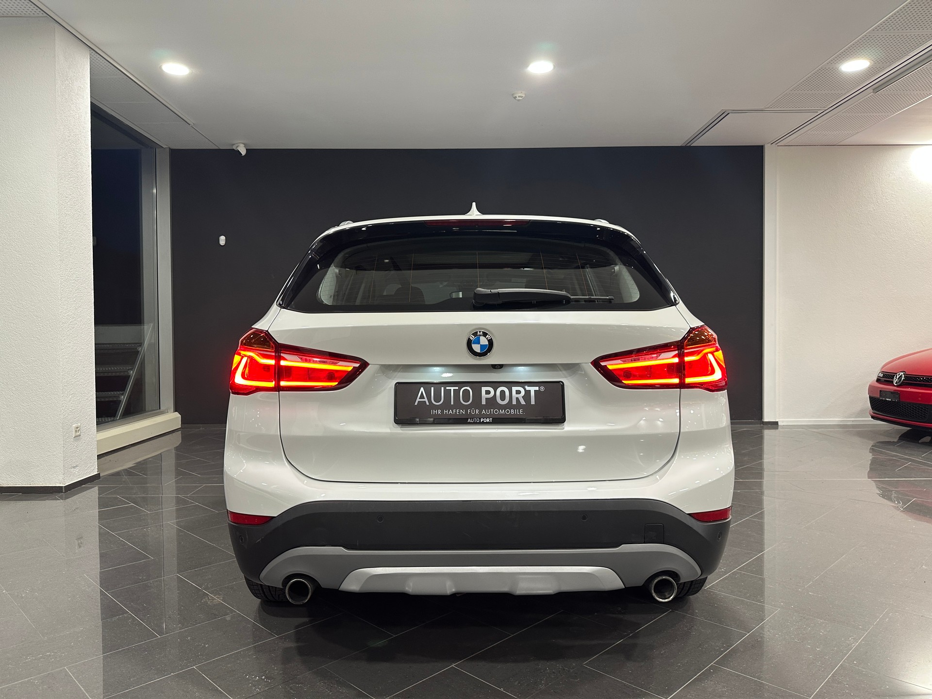 BMW X1 xDrive 25i xLine Steptronic-image-9