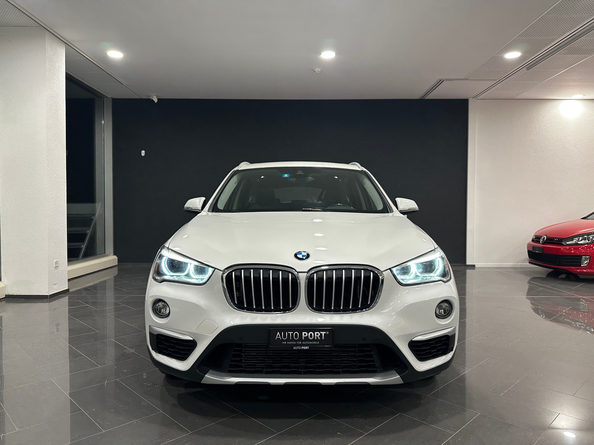 BMW X1 xDrive 25i xLine Steptronic-image-2