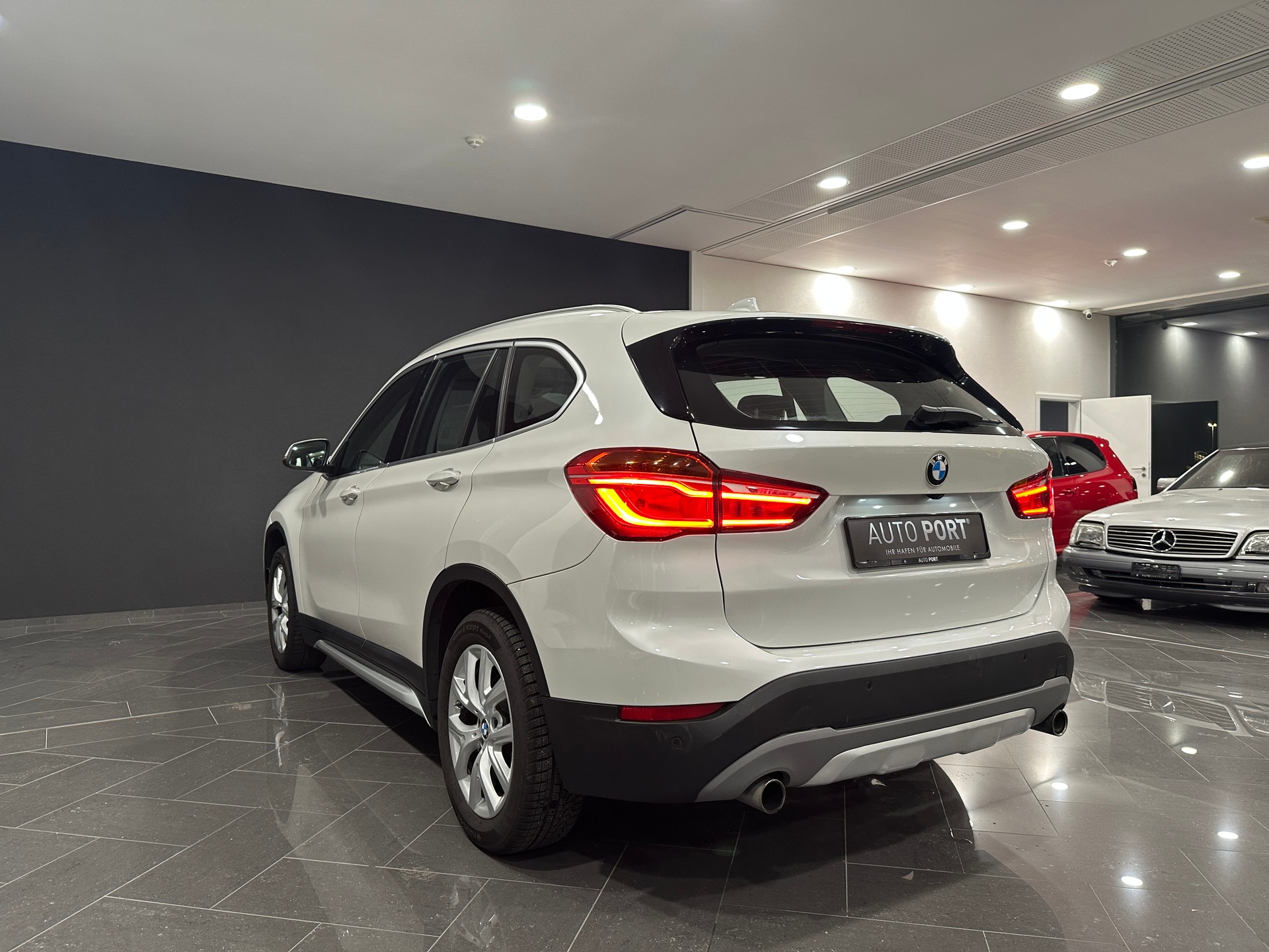 BMW X1 xDrive 25i xLine Steptronic-image-8