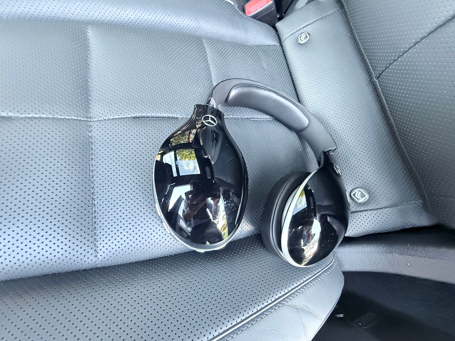 MERCEDES-BENZ GLS 580 4Matic 9G-Tronic-image-14