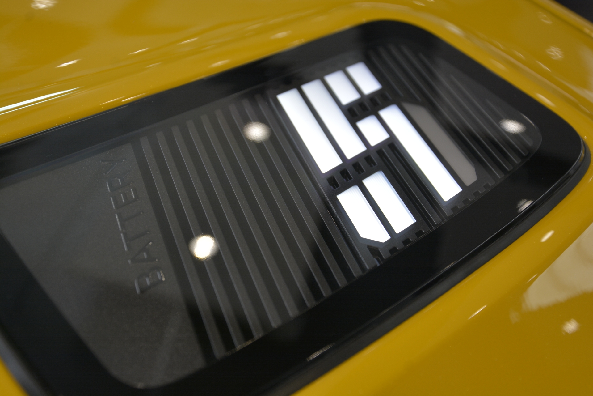 RENAULT R5 E-TECH ELECTRIC iconic five 150PS Comfort Range-image-5
