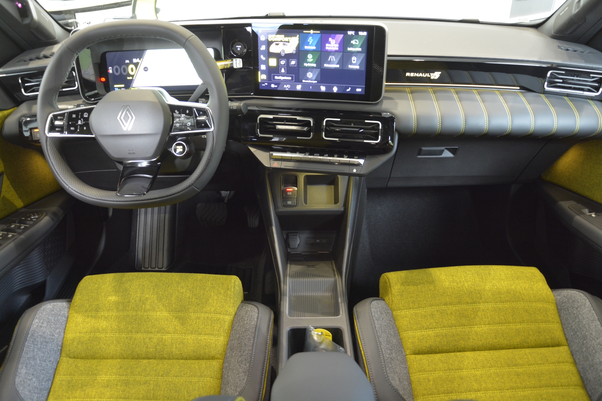 RENAULT R5 E-TECH ELECTRIC iconic five 150PS Comfort Range-image-10