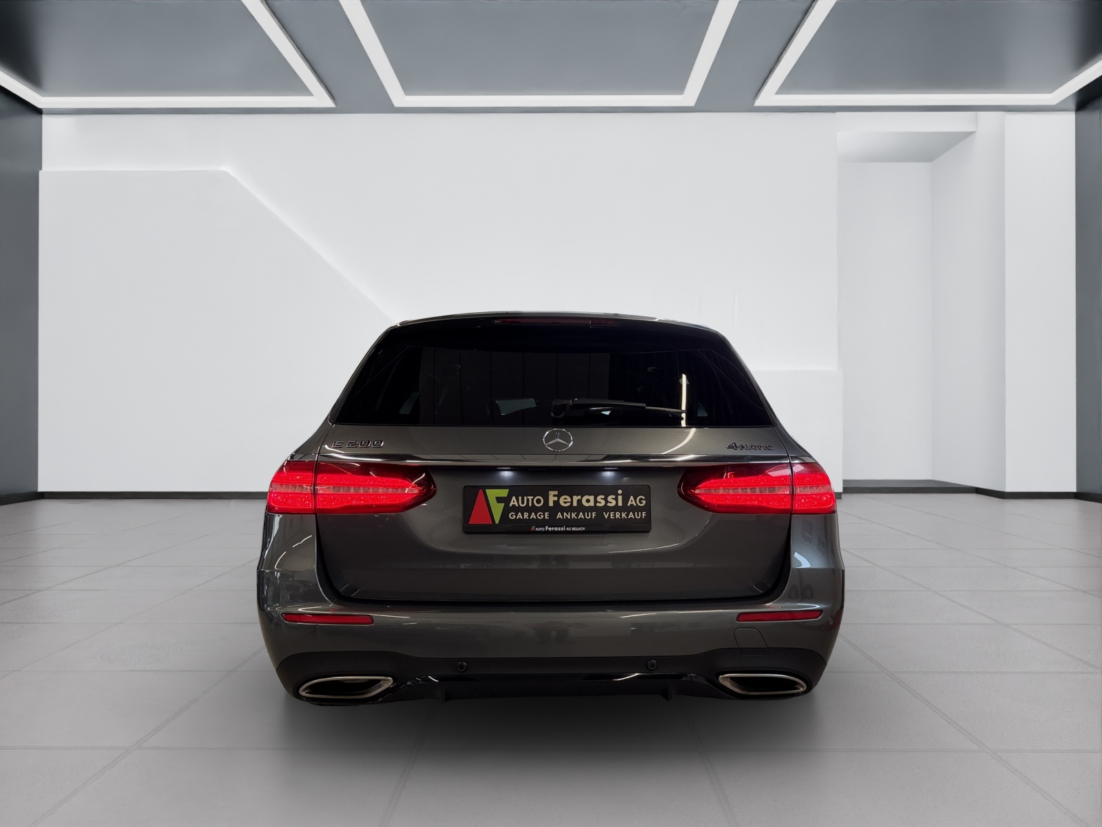 MERCEDES-BENZ E 200 AMG Line 4 Matic 9G-Tronic-image-4