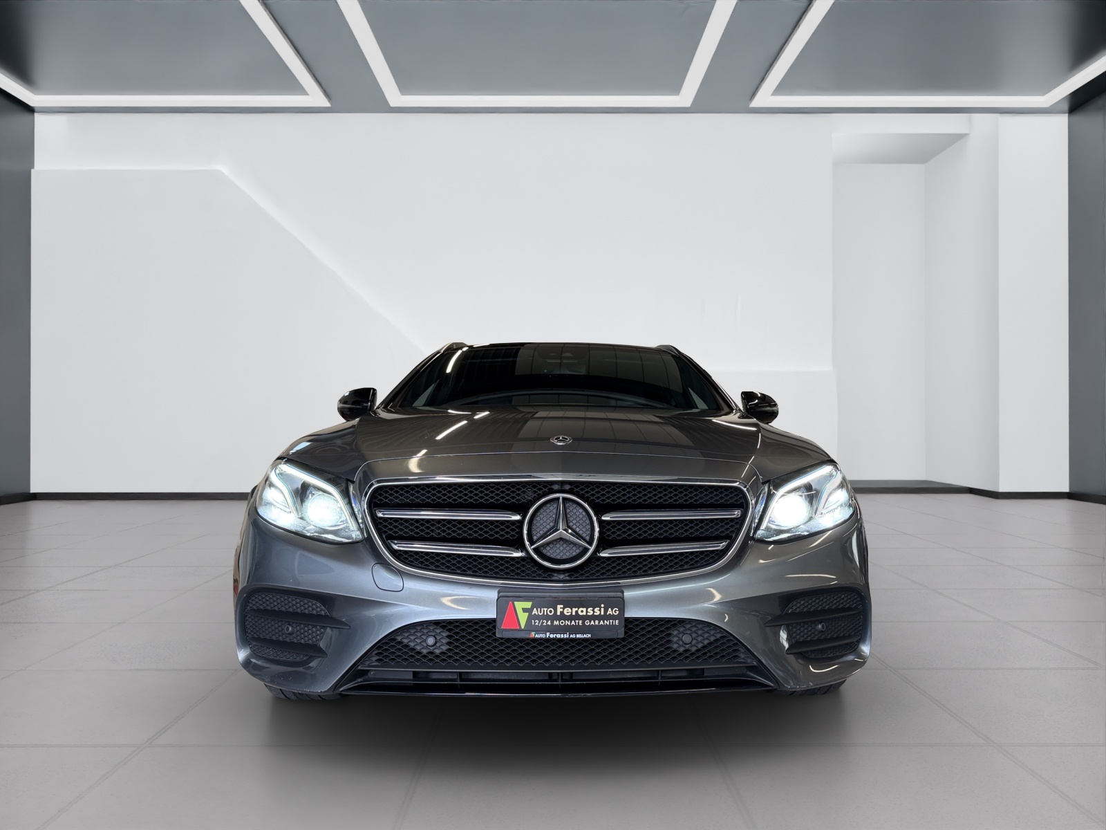 MERCEDES-BENZ E 200 AMG Line 4 Matic 9G-Tronic-image-7