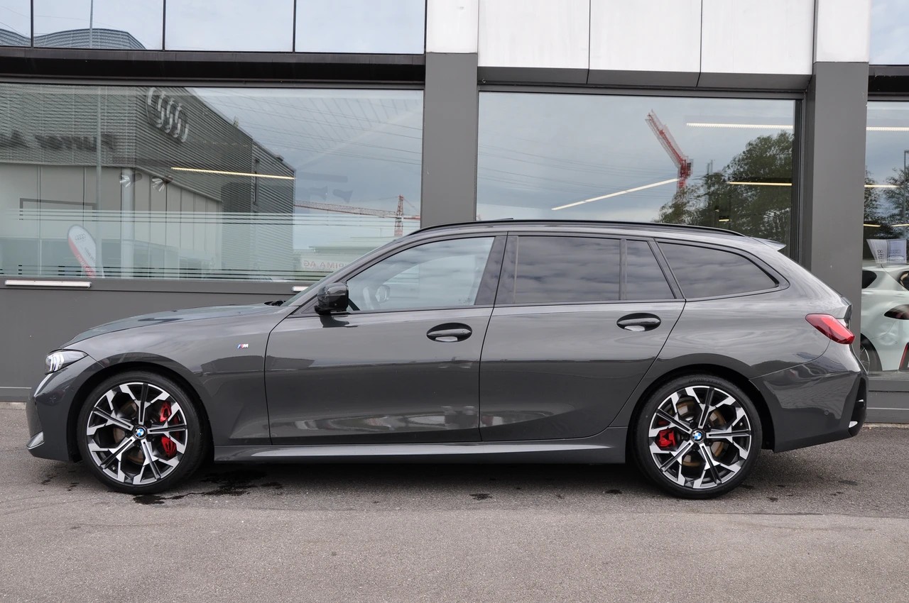 BMW 320d xDrive 48V Touring Steptronic M Sport Pro-image-5