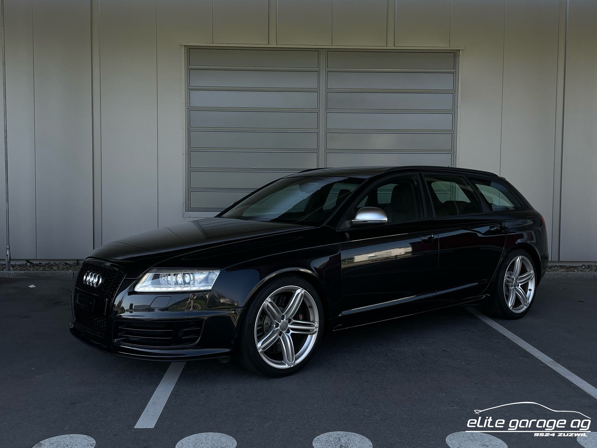 AUDI RS6 Avant 5.0 V10 quattro-image-0