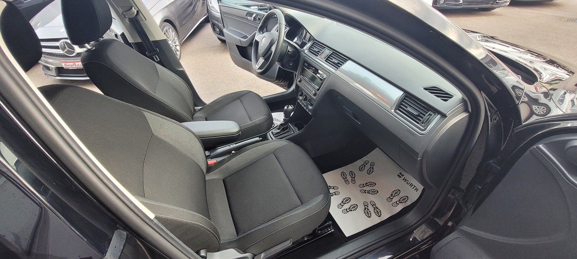 SKODA Rapid Spaceback 1.4 TSI Ambition DSG-image-7