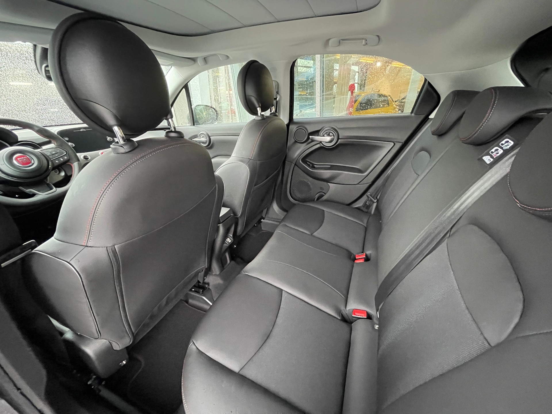 FIAT 500X 1.5 Hybrid Soft Top Sport DCT-image-8