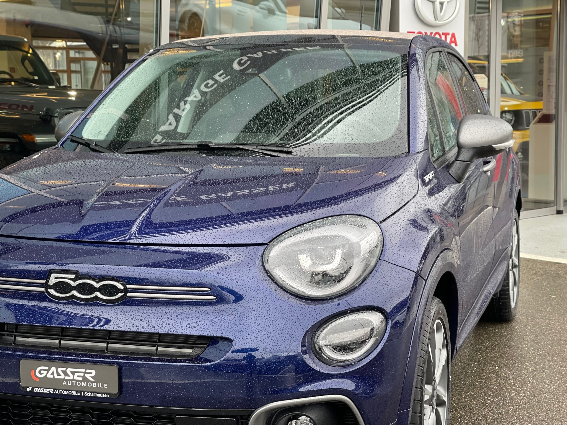 FIAT 500X 1.5 Hybrid Soft Top Sport DCT-image-2