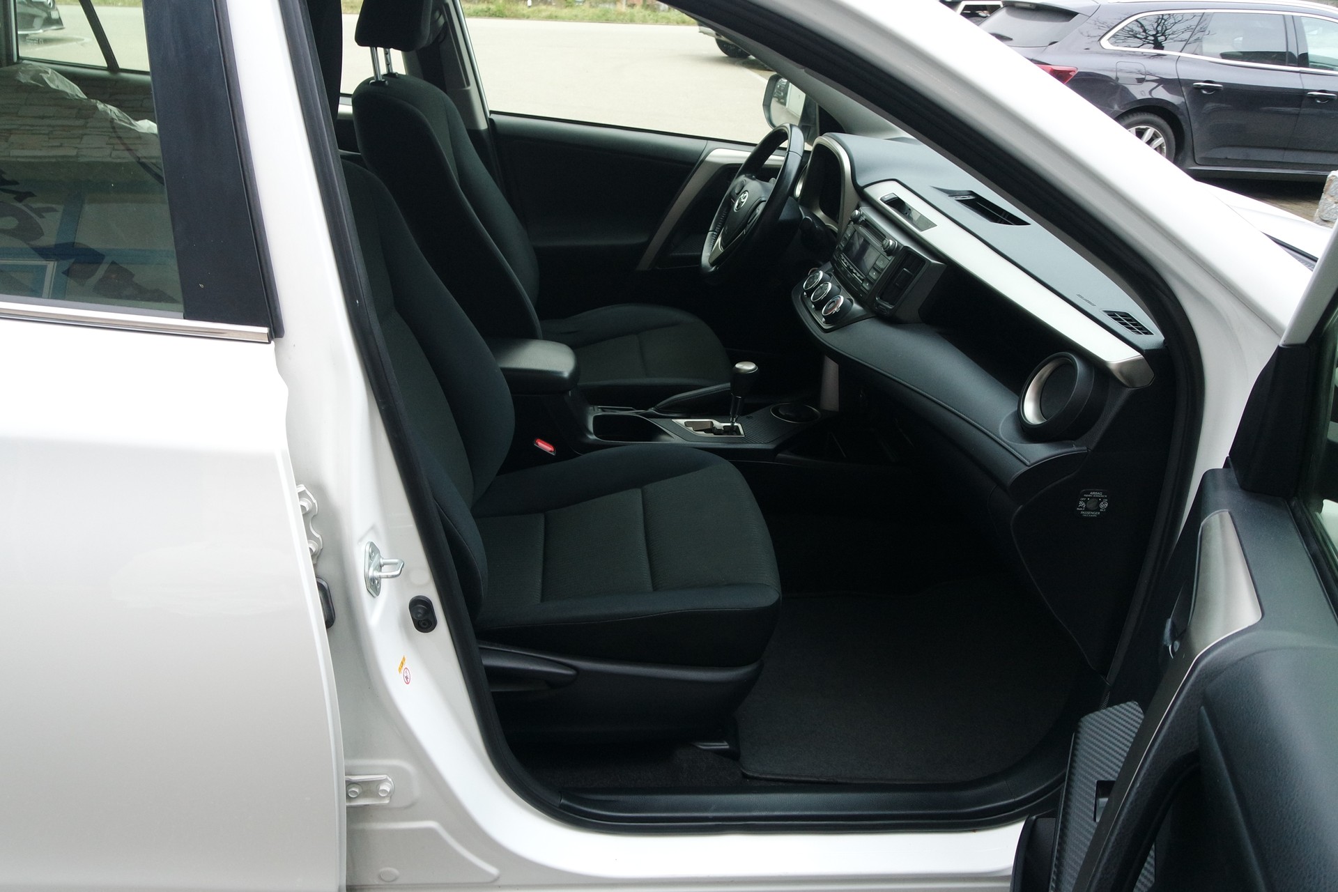 TOYOTA RAV-4 2.0 16V Luna Multidrive S-image-8