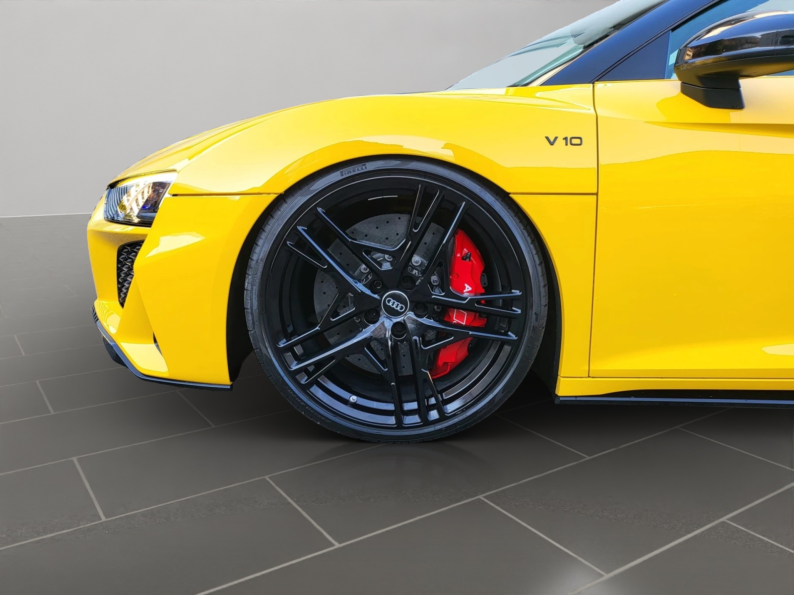 AUDI R8 Spyder performance S-Tronic-image-7