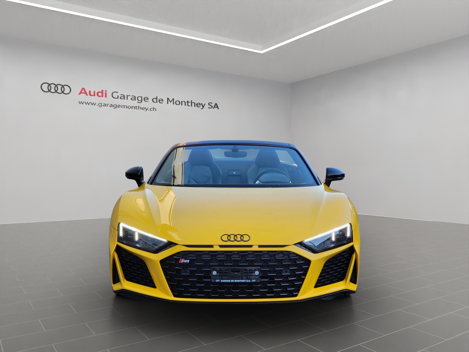 AUDI R8 Spyder performance S-Tronic-image-1